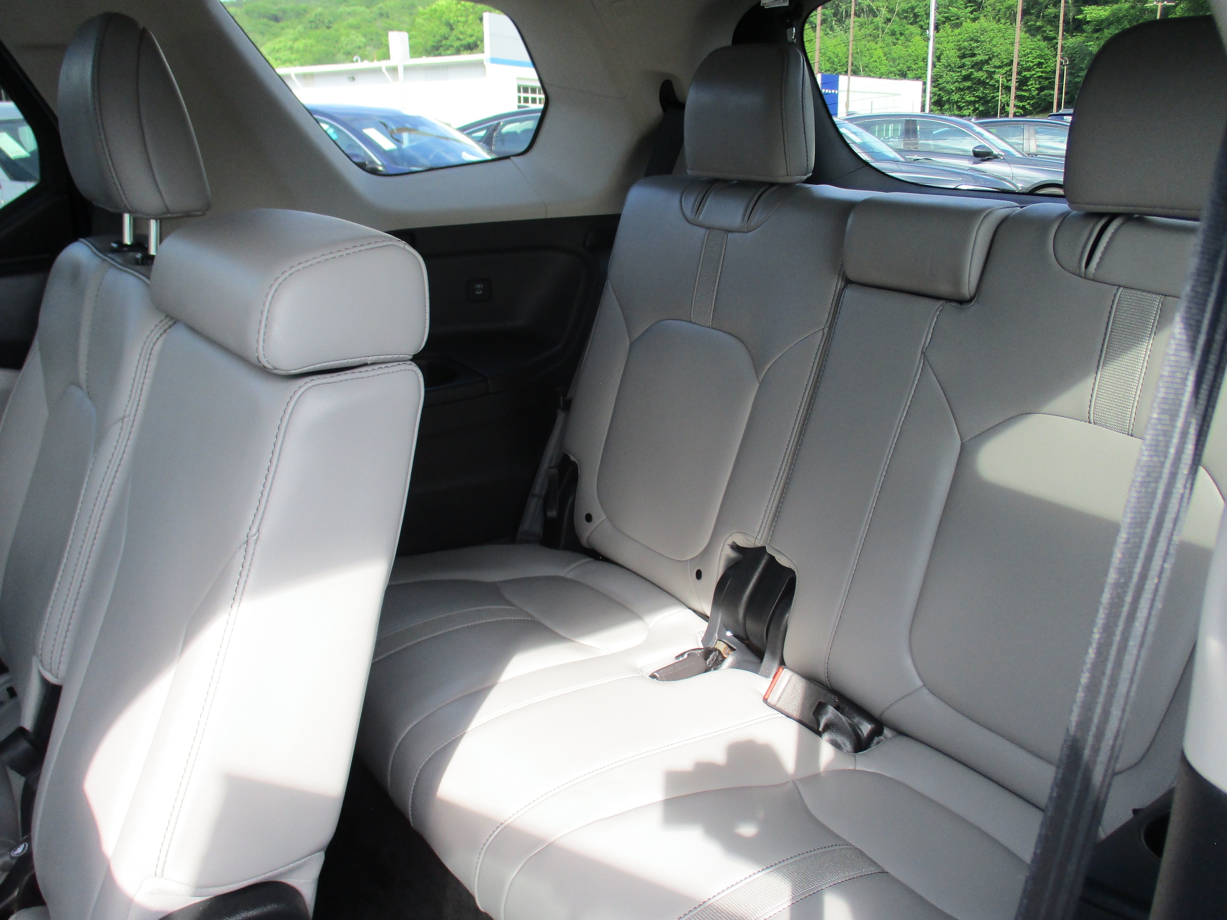 2025 Honda Pilot EX-L - Photo 13