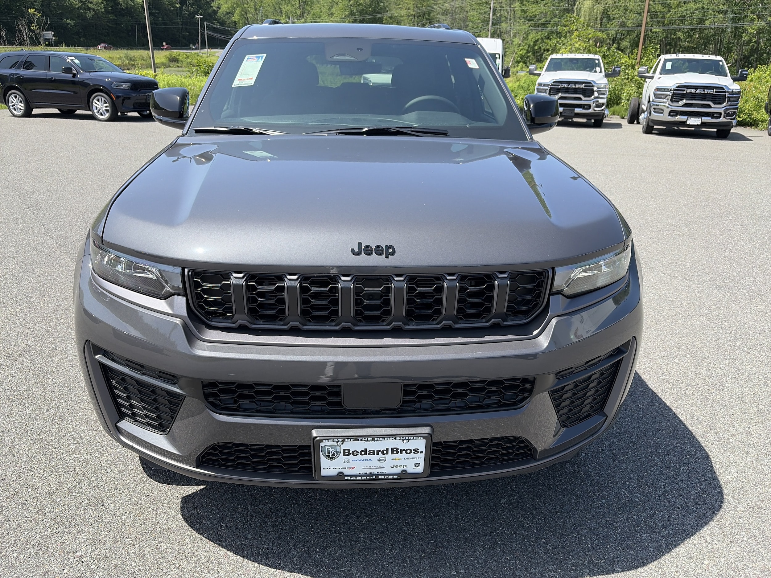2026 Jeep Grand Cherokee Laredo - Photo 8