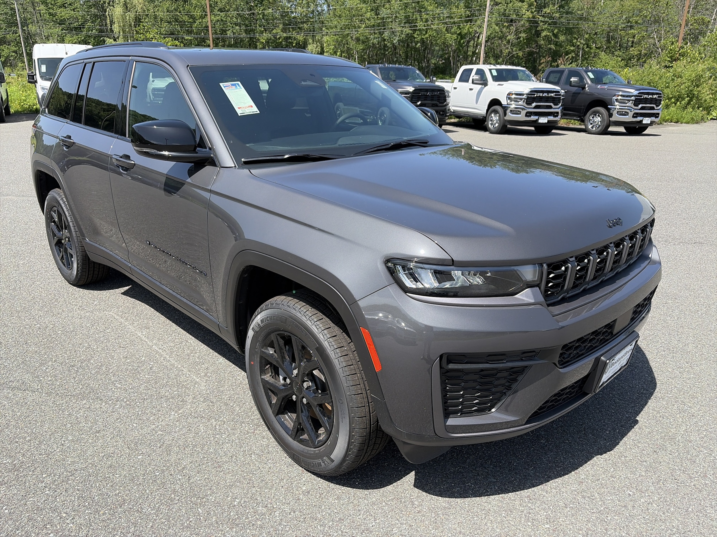 2026 Jeep Grand Cherokee Laredo - Photo 7