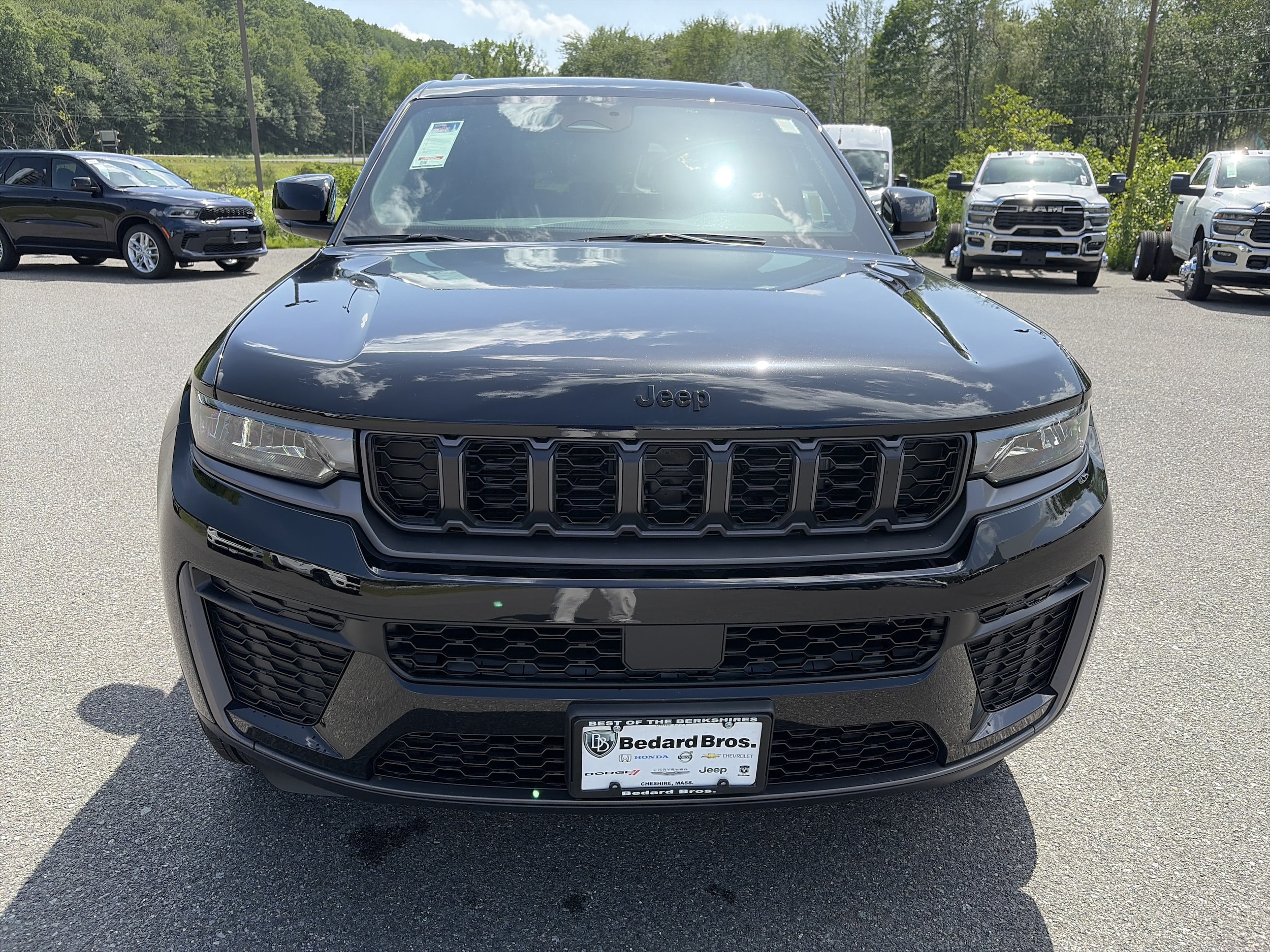 2026 Jeep Grand Cherokee Laredo - Photo 8