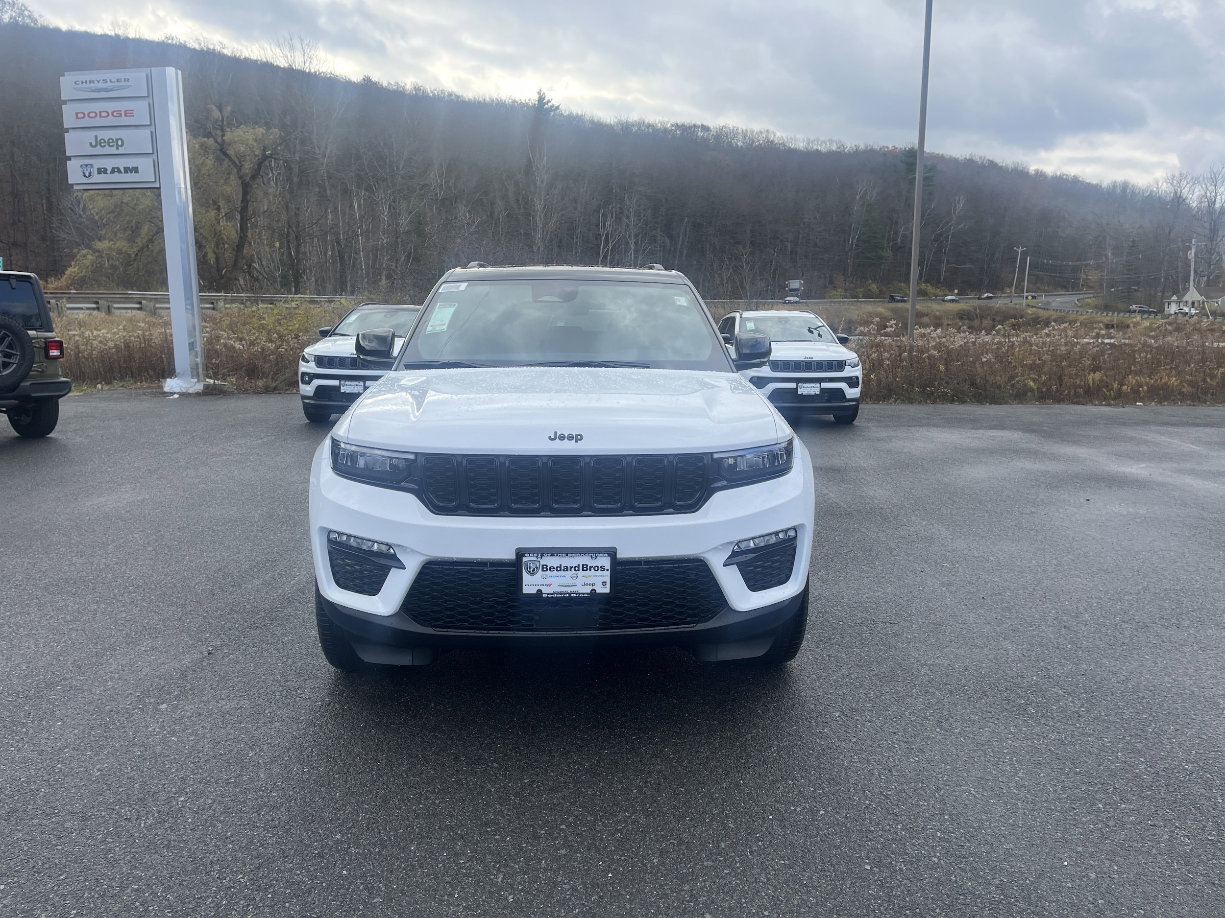 2025 Jeep Grand Cherokee Limited's photo