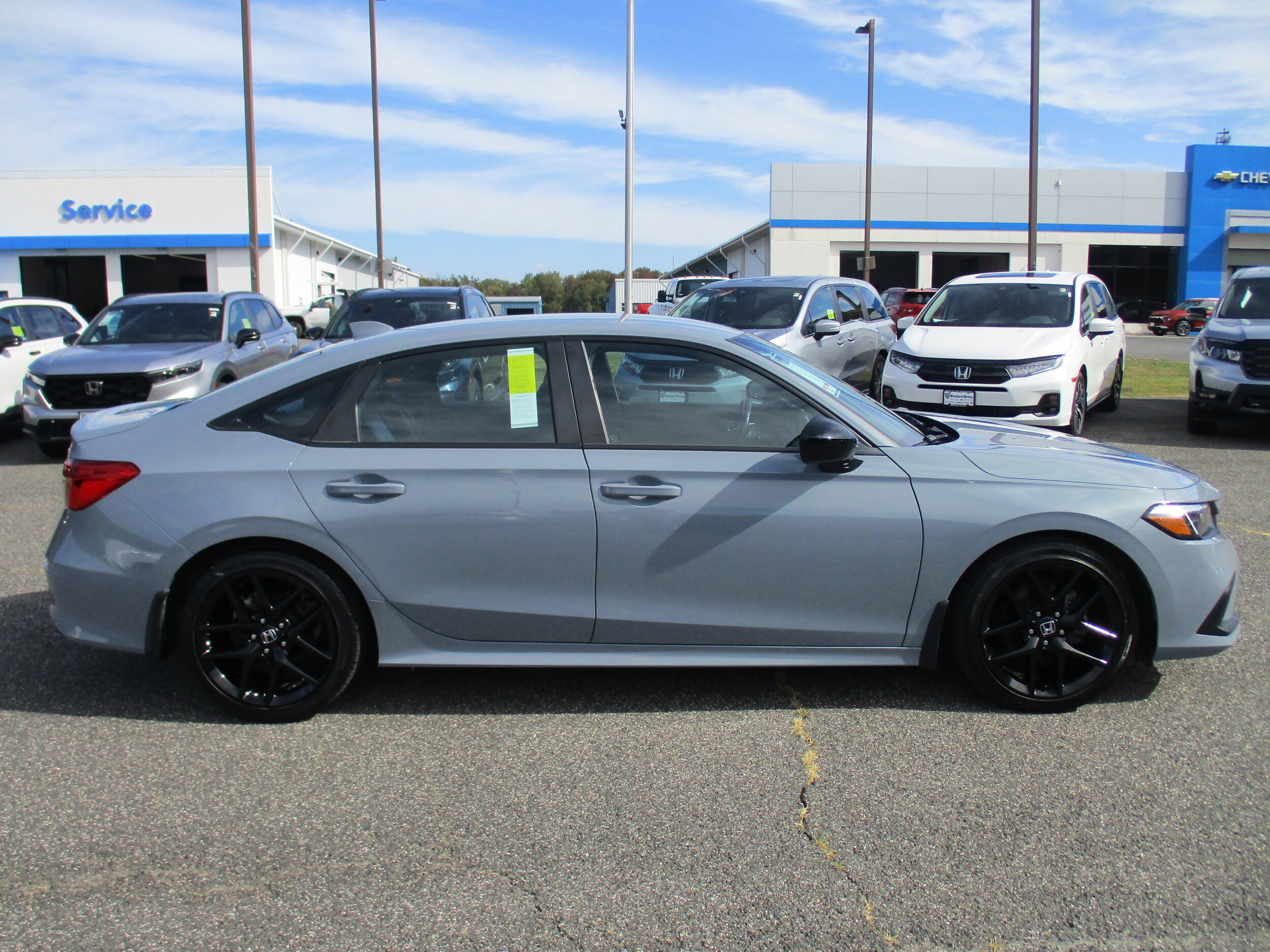 2023 Honda Civic Sport photo 3