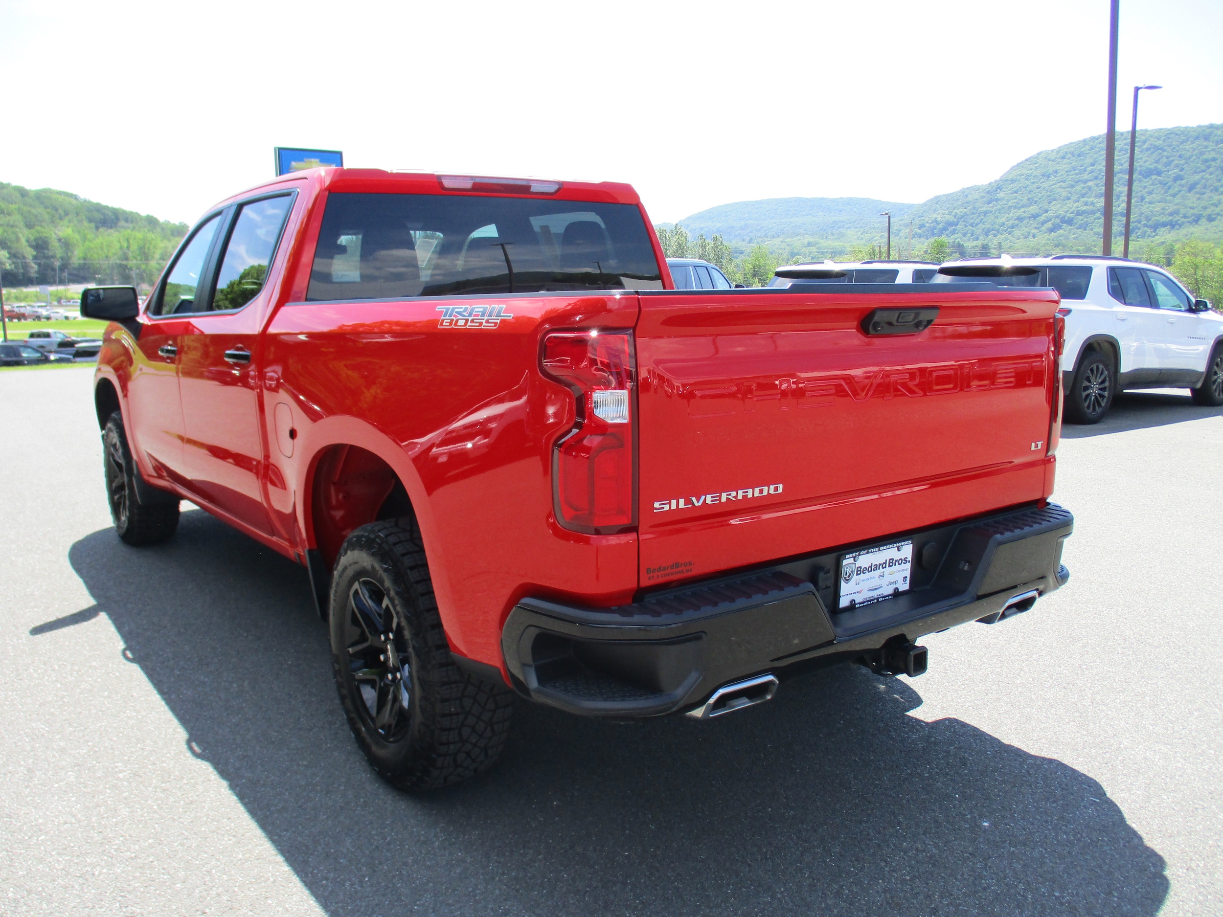 2024 Chevrolet Silverado 1500 LT Trail Boss - Photo 7