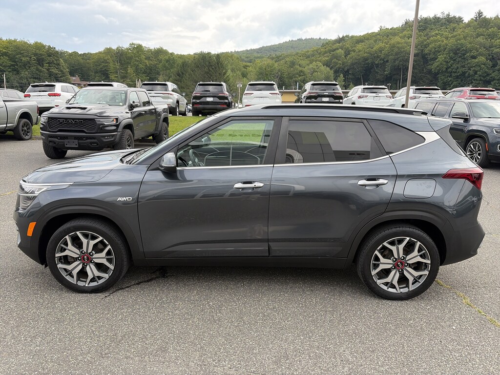 Used 2021 Kia Seltos SX SUV