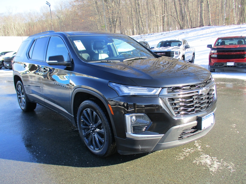 Used 2023 Chevrolet Traverse RS SUV