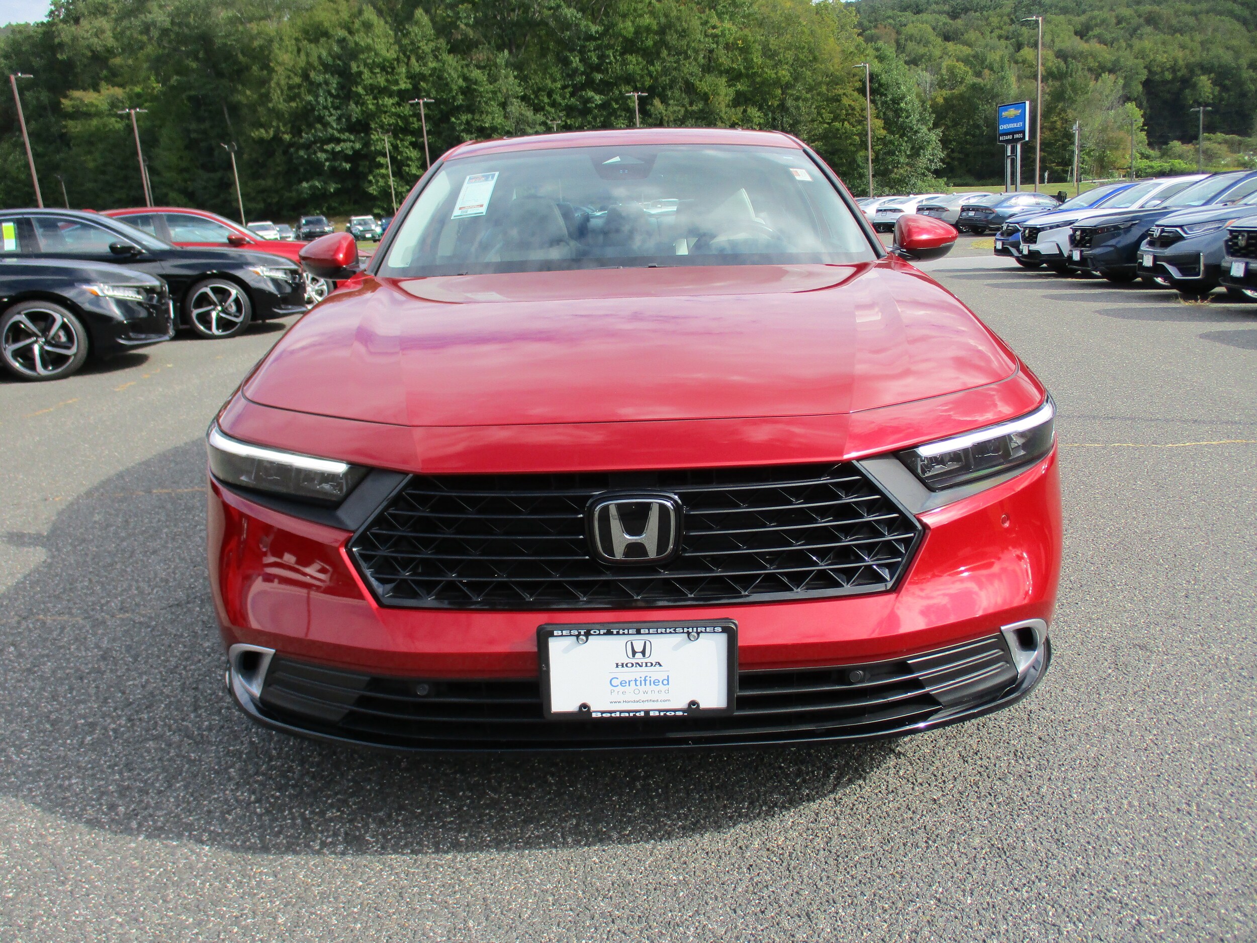 2023 Honda Accord Hybrid Touring photo 2