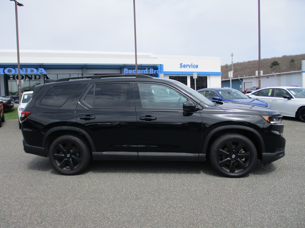Used 2025 Honda Pilot Black Edition SUV