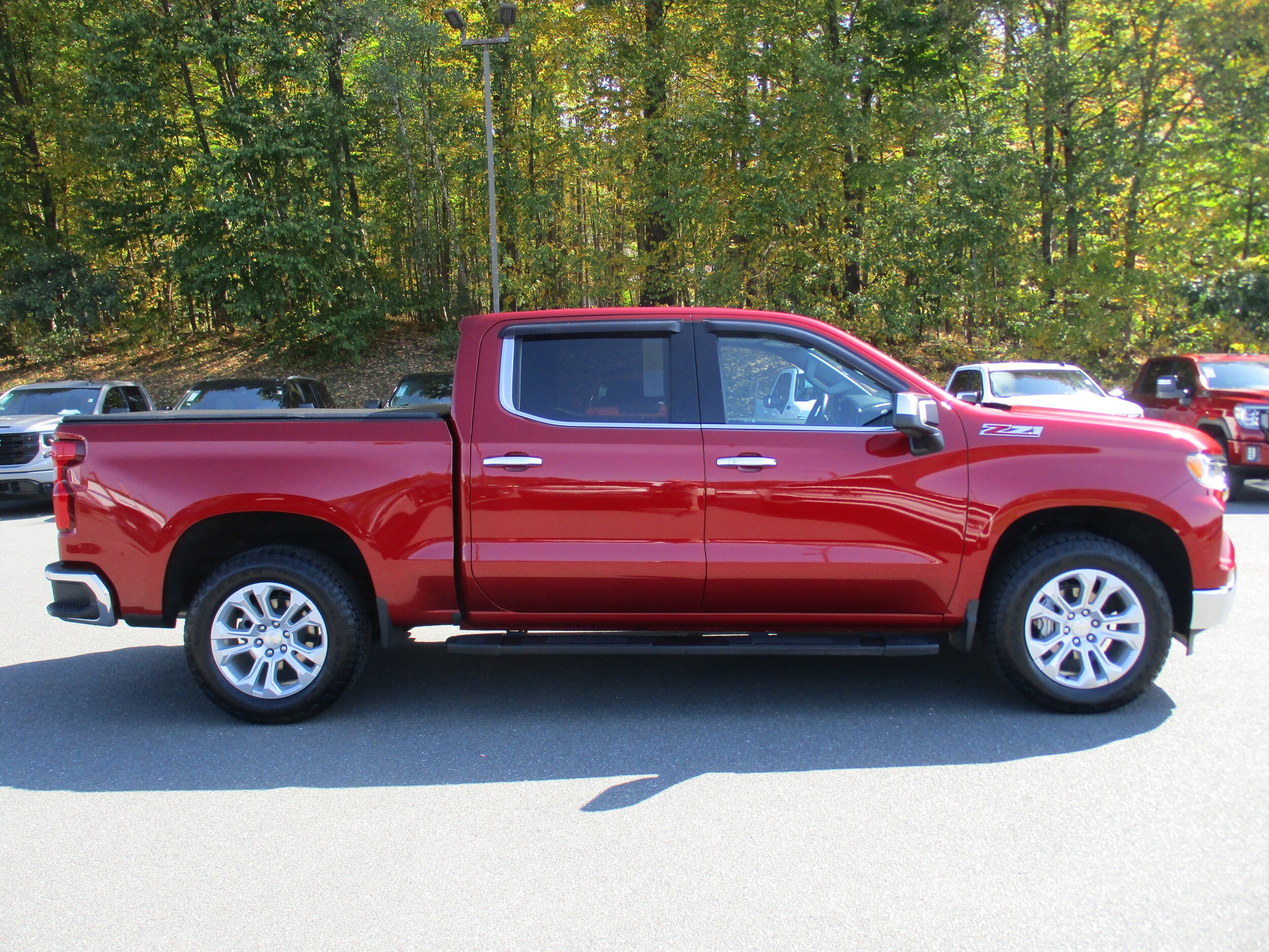 2023 Chevrolet Silverado 1500 LTZ photo 4