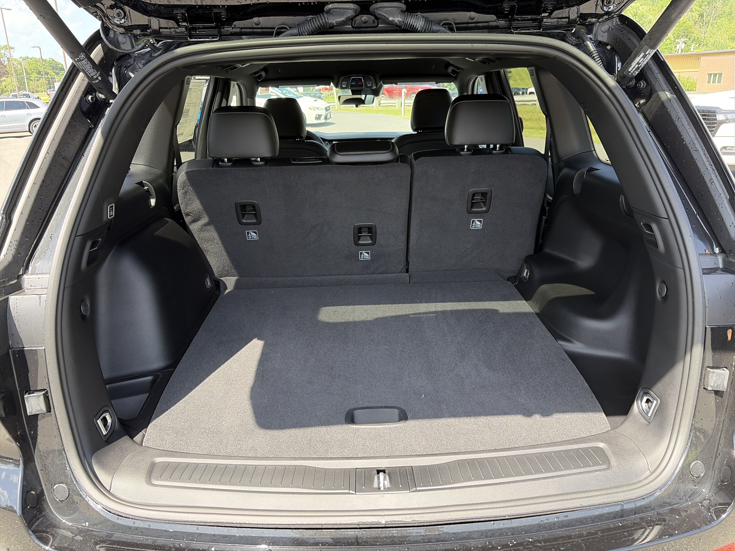 2026 Jeep Grand Cherokee Laredo - Photo 11