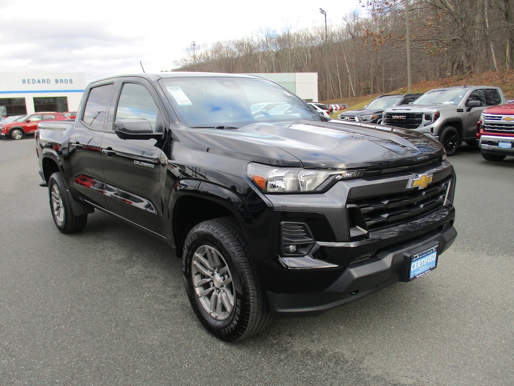 Used 2024 Chevrolet Colorado LT Truck Crew Cab