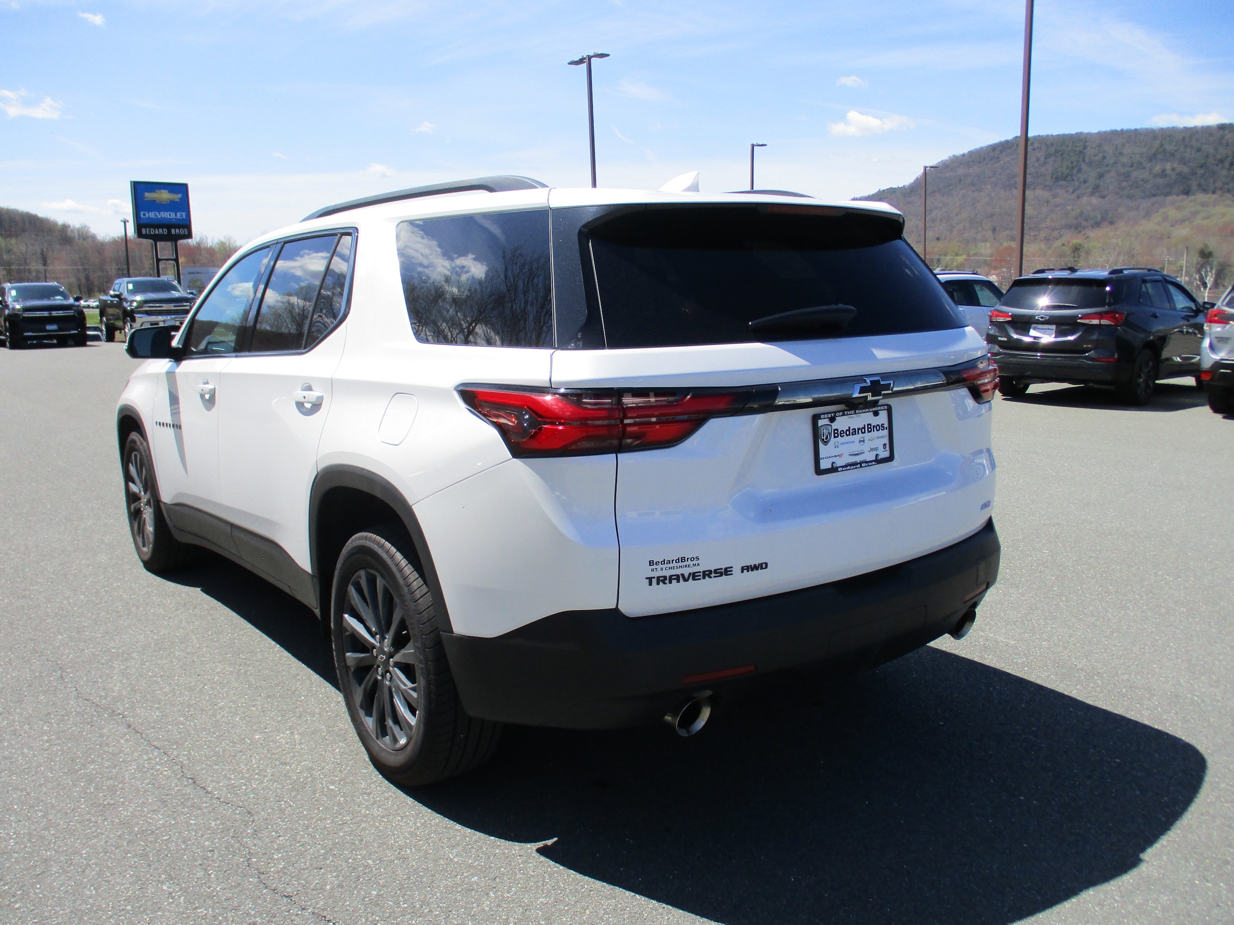 2023 Chevrolet Traverse RS - Photo 7
