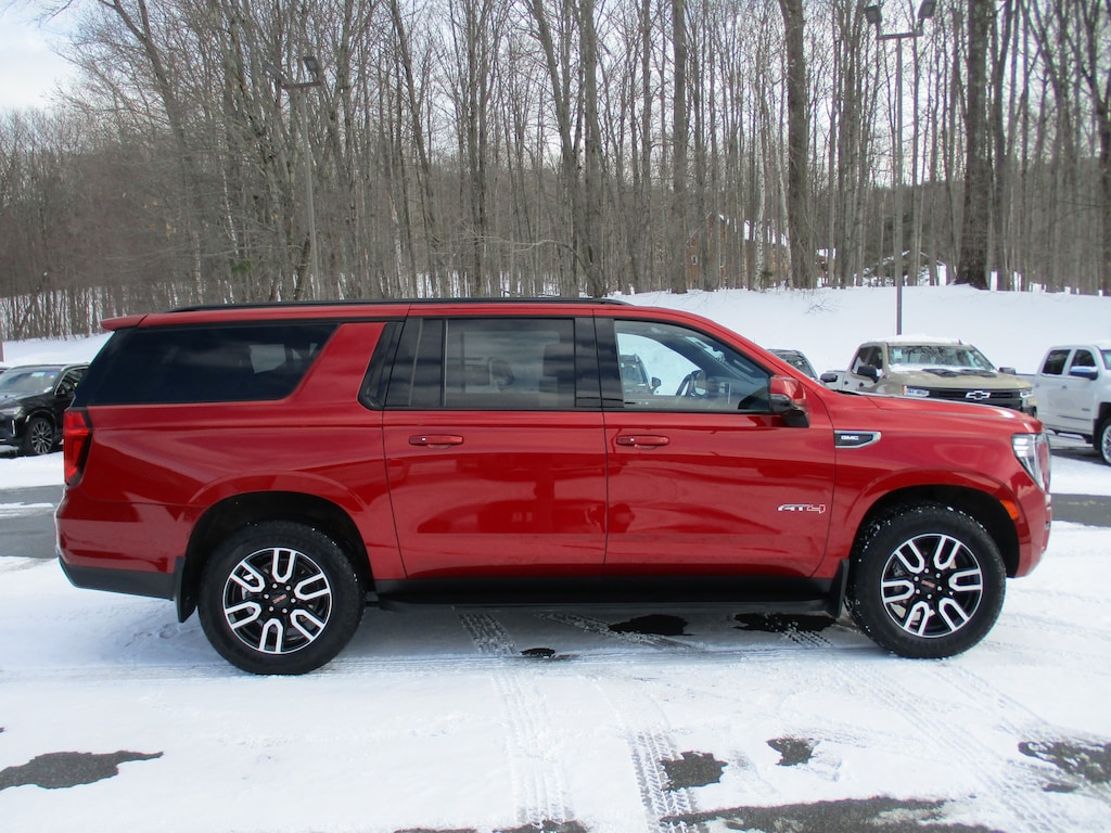 Used 2023 GMC Yukon XL AT4 SUV