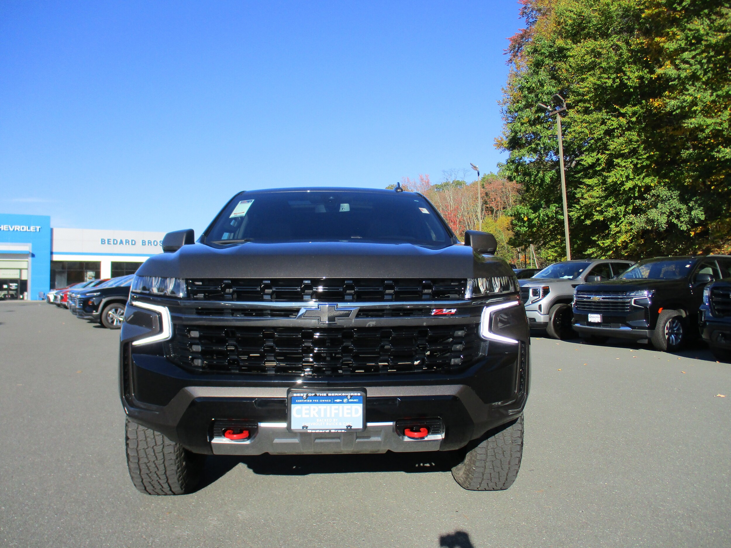 2021 Chevrolet Tahoe Z71 photo 2