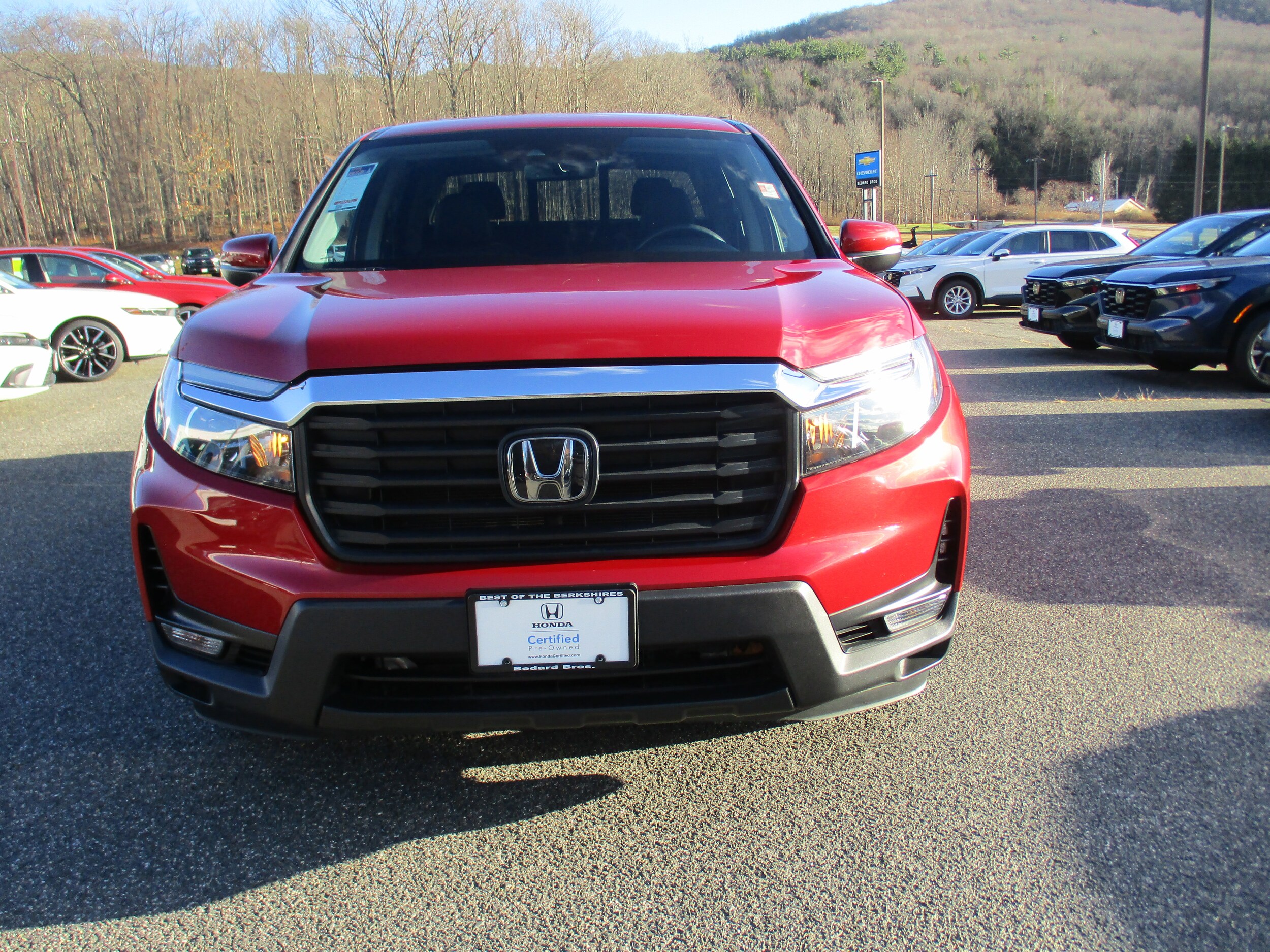 2021 Honda Ridgeline RTL photo 2