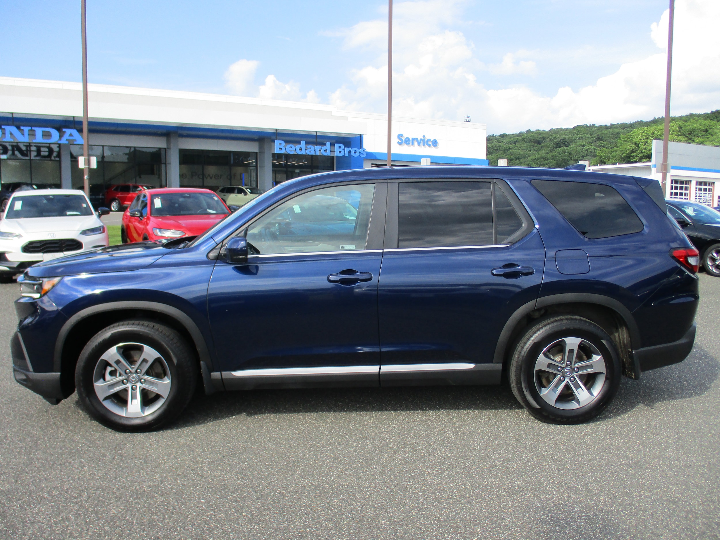 2025 Honda Pilot EX-L - Photo 8