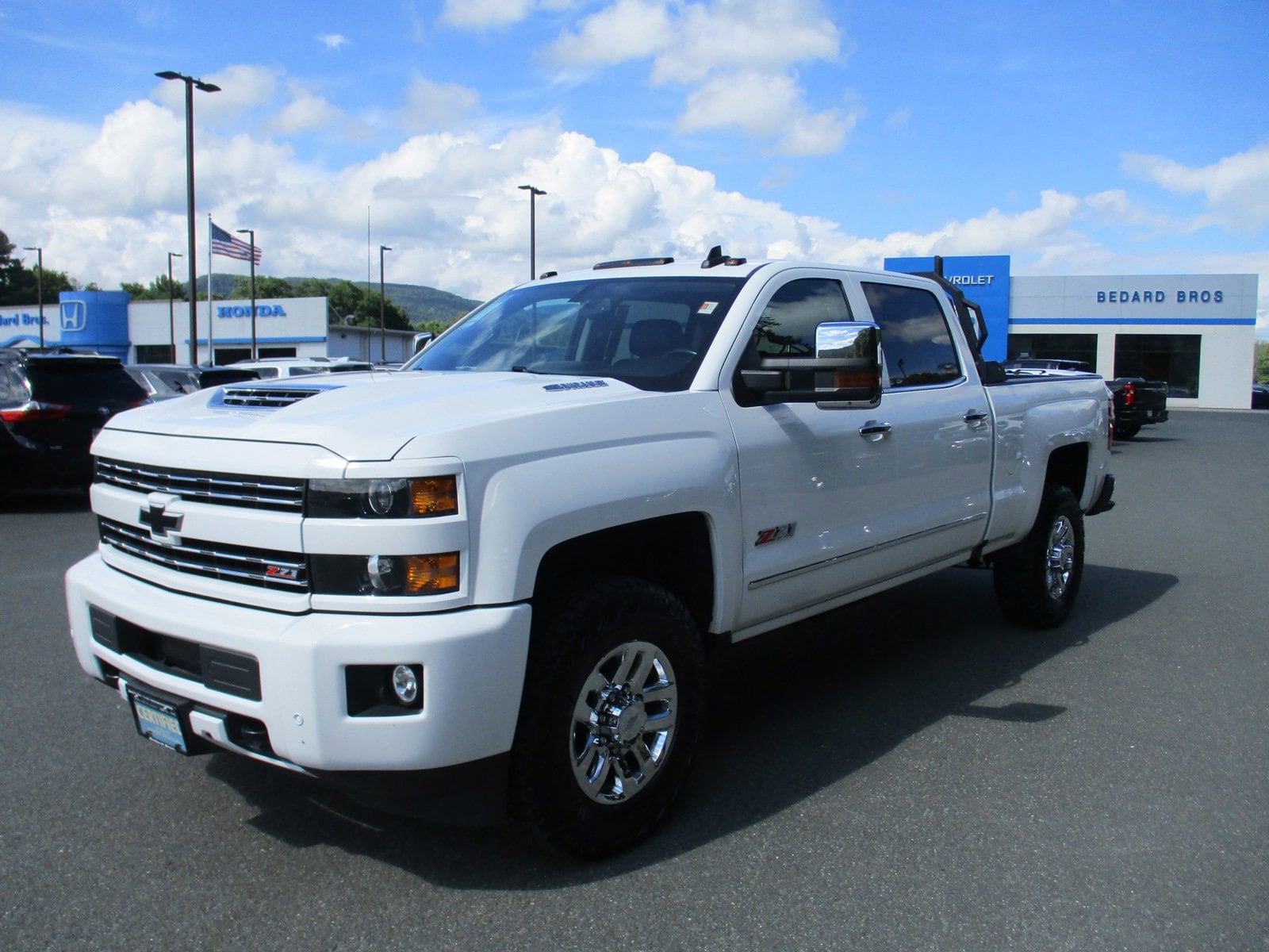 Used 2019 Chevrolet Silverado 3500HD LTZ with VIN 1GC4KXCY2KF170575 for sale in Cheshire, MA