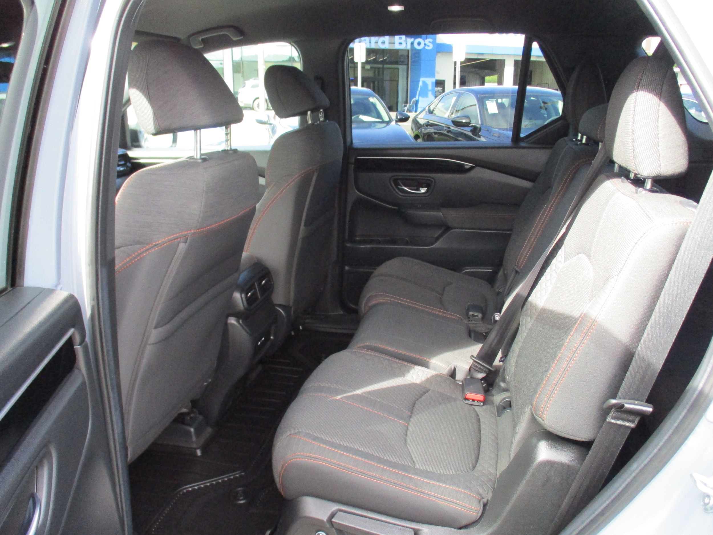 2025 Honda Pilot Sport - Photo 11