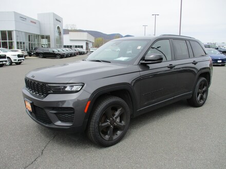 2023 Jeep Grand Cherokee Altitude SUV