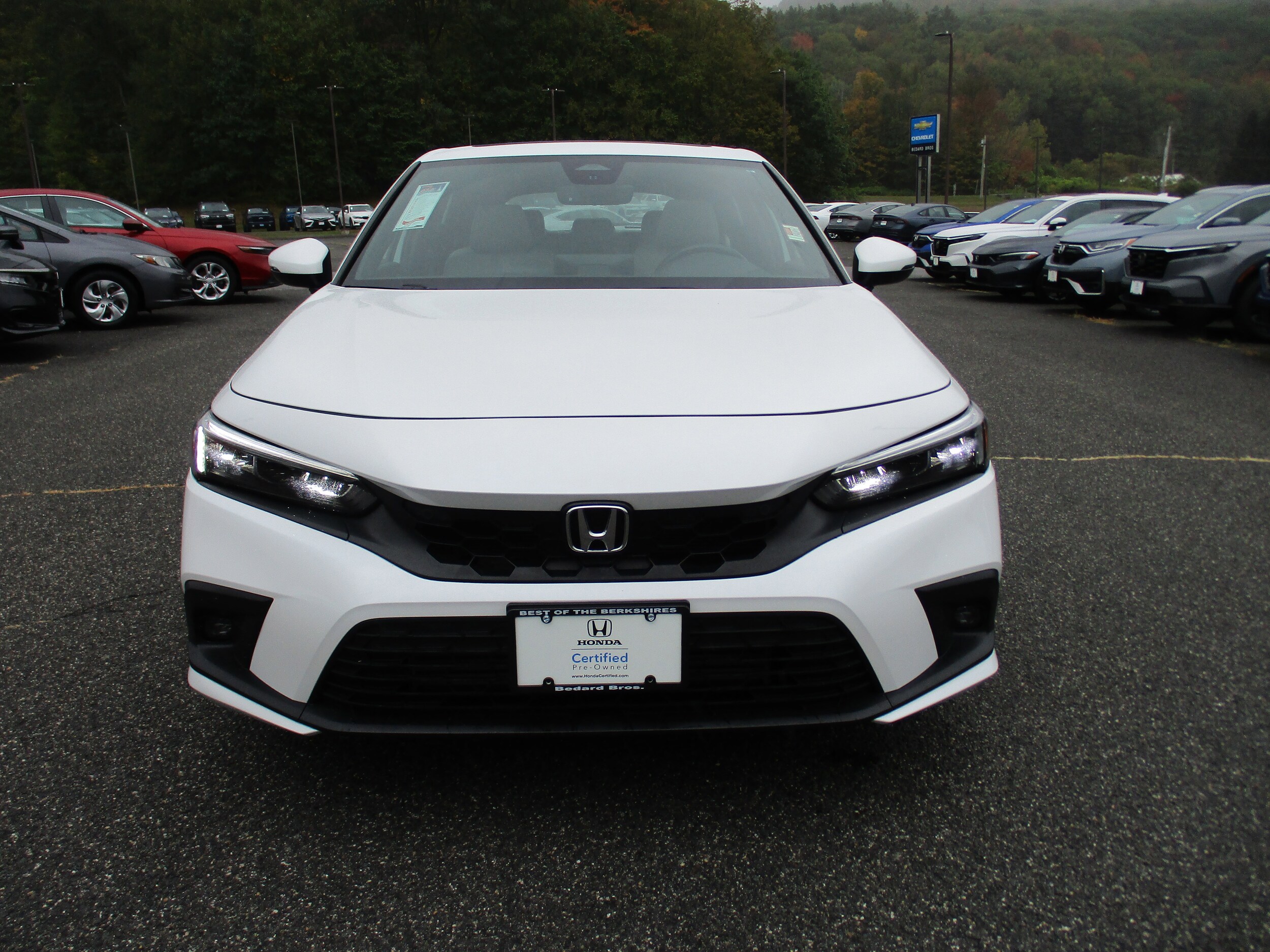 2022 Honda Civic Sport Touring photo 2