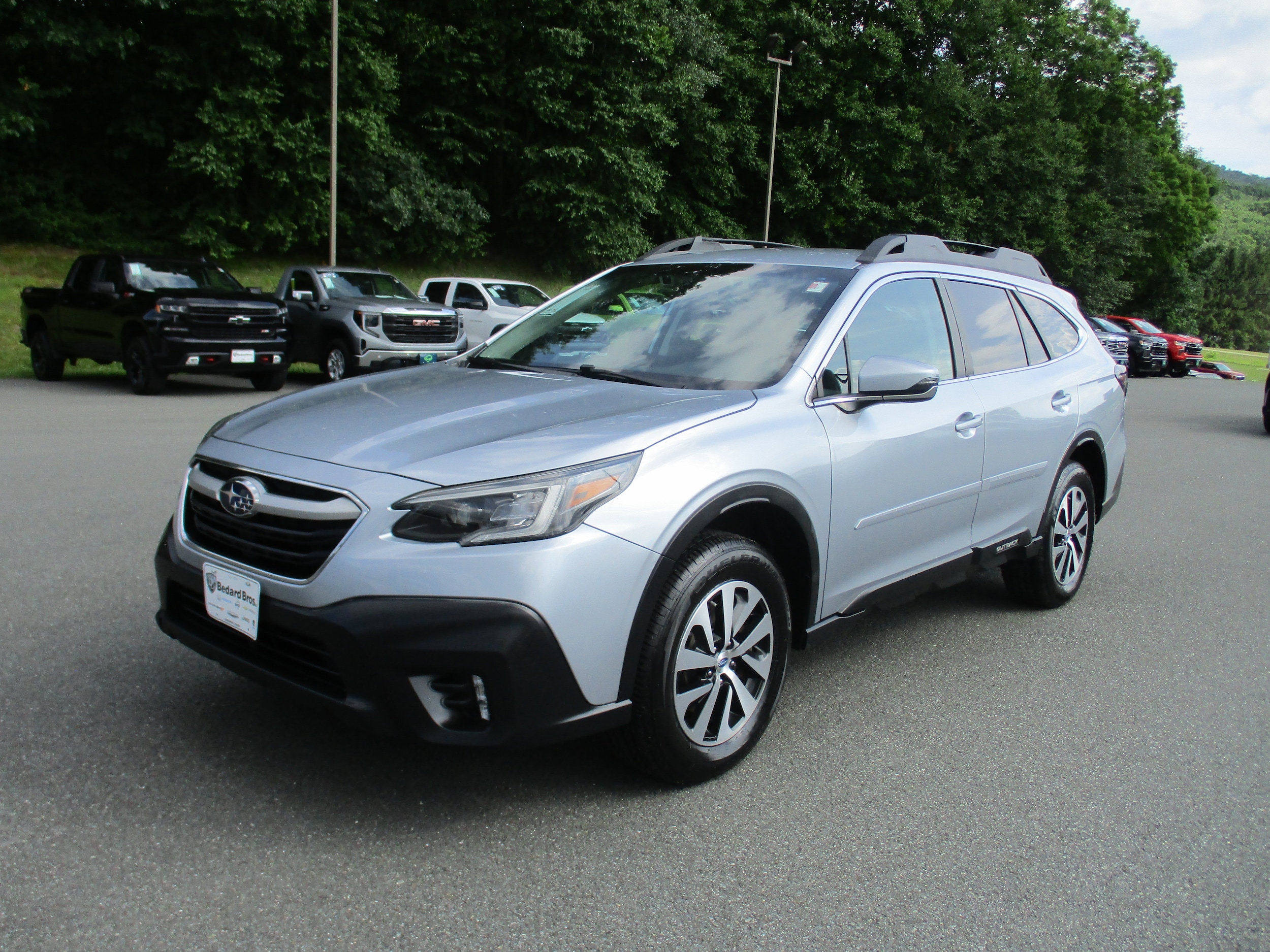 Used 2020 Subaru Outback Premium with VIN 4S4BTACC0L3137918 for sale in Cheshire, MA