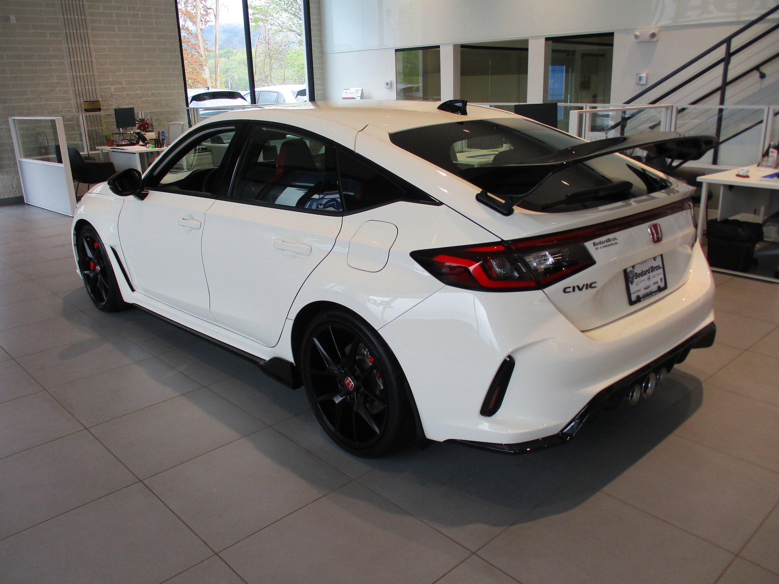 2024 Honda Civic Hatchback Type-R - Photo 6