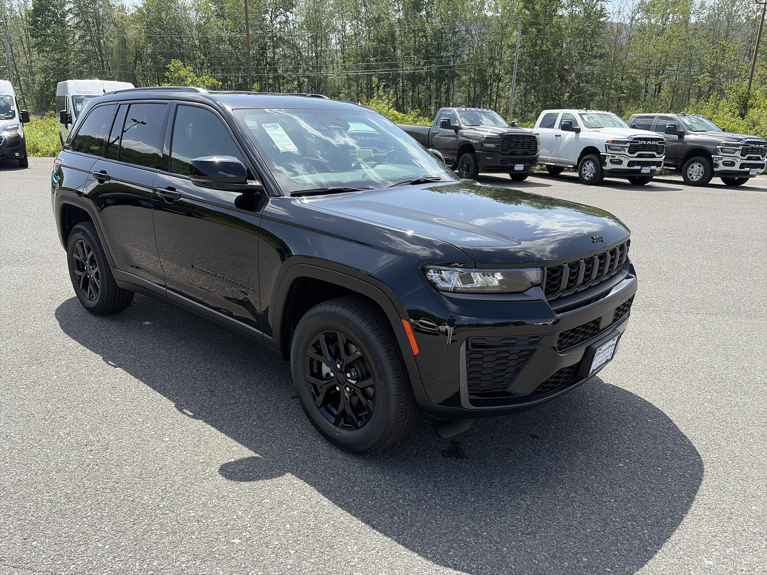 2026 Jeep Grand Cherokee Laredo - Photo 7