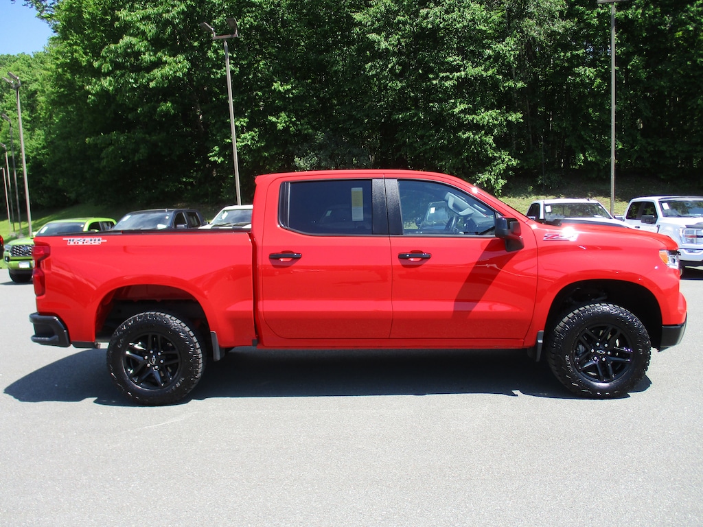 Used 2024 Chevrolet Silverado 1500 LT Trail Boss Truck Crew Cab