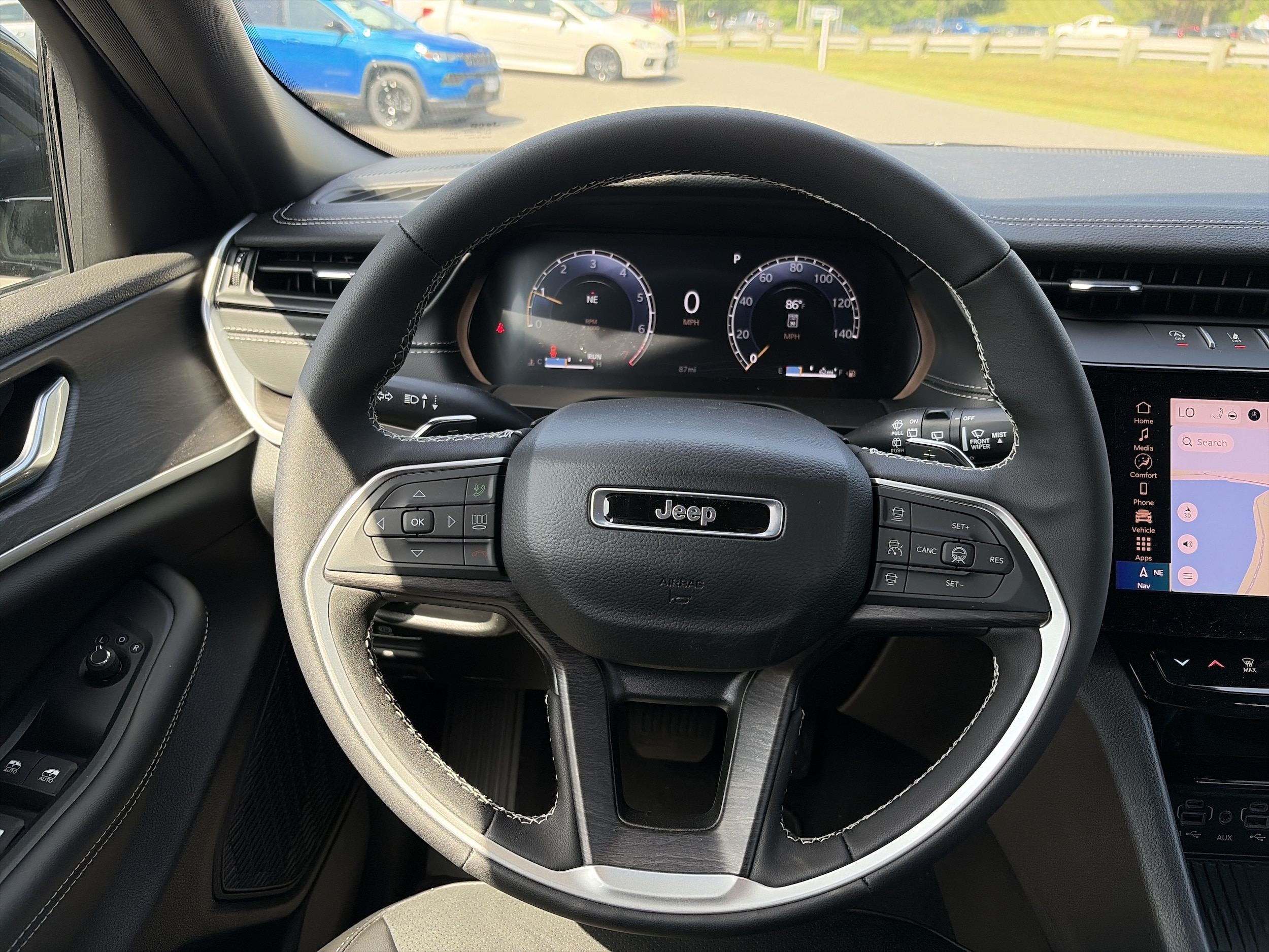 2026 Jeep Grand Cherokee Laredo - Photo 15