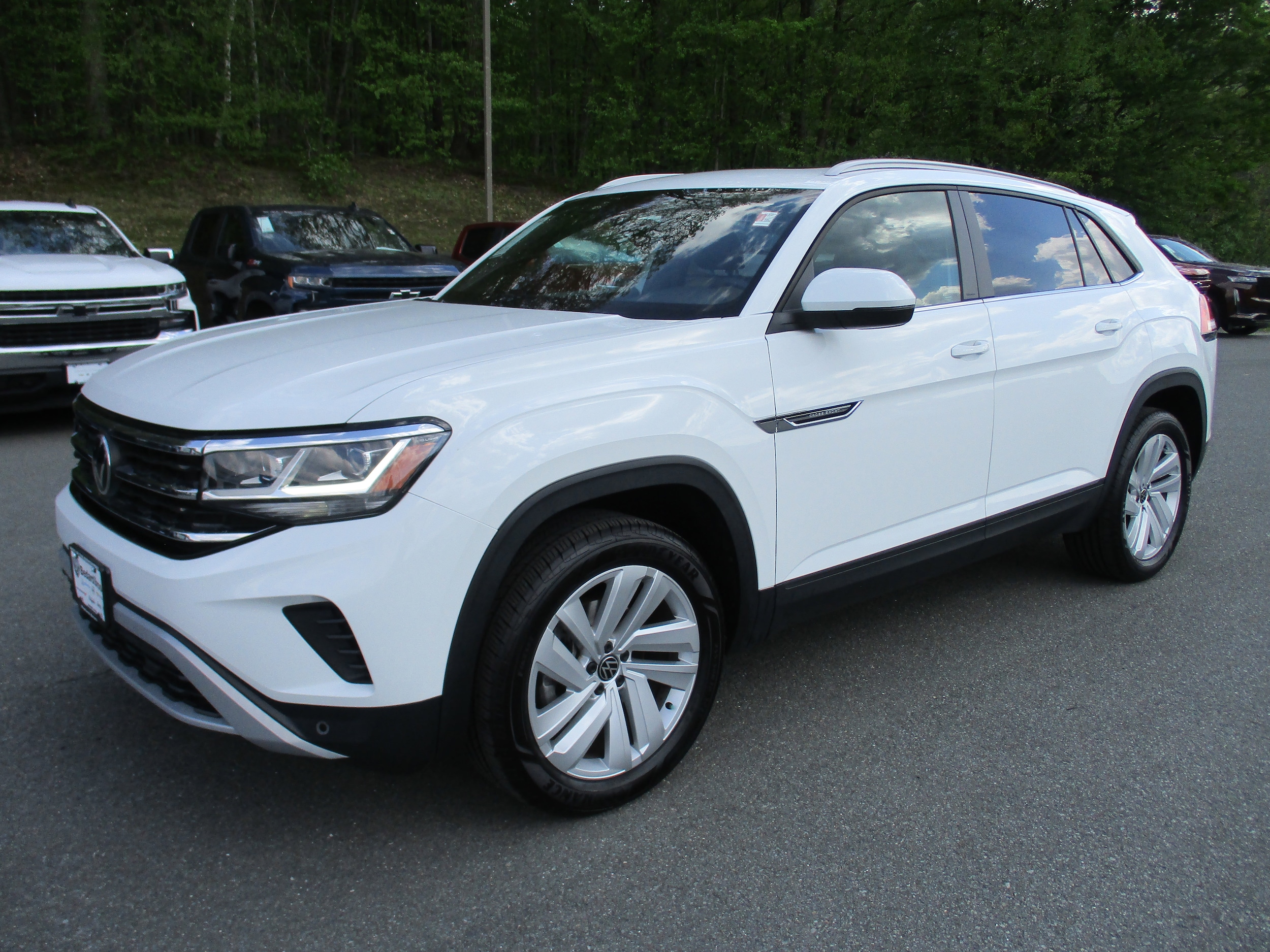 2022 Volkswagen Atlas Cross Sport 3.6L V6 SE w/Tech 4MOTION's photo