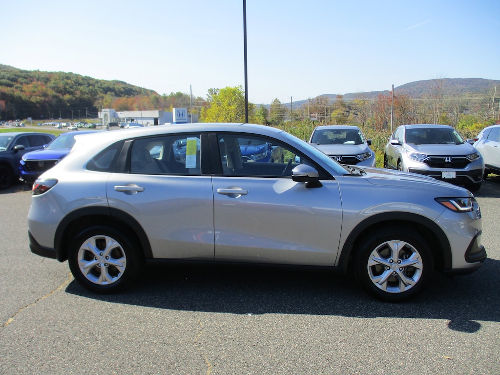 Used 2023 Honda HR-V LX AWD SUV