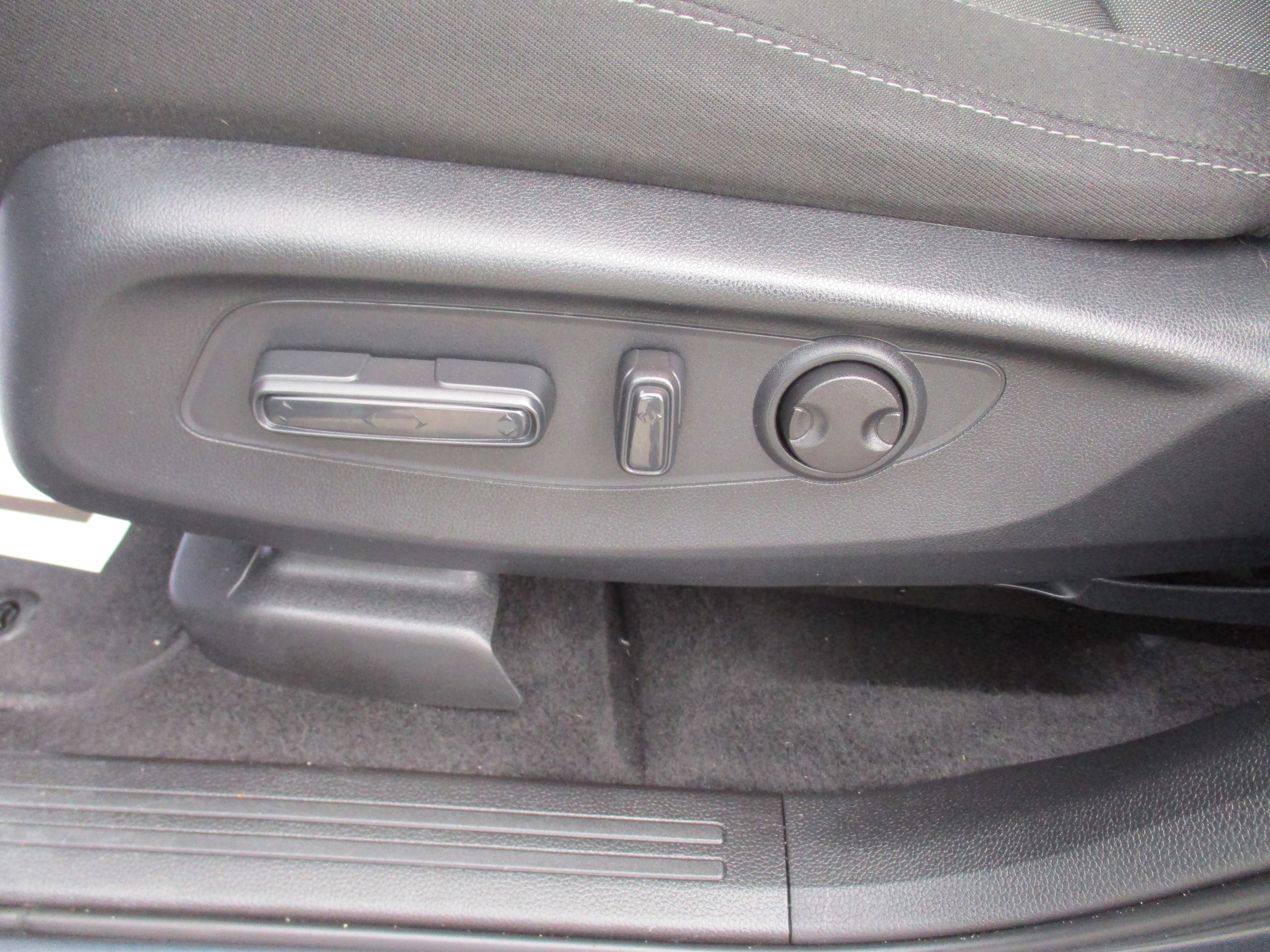 2024 Honda CR-V EX - Photo 17