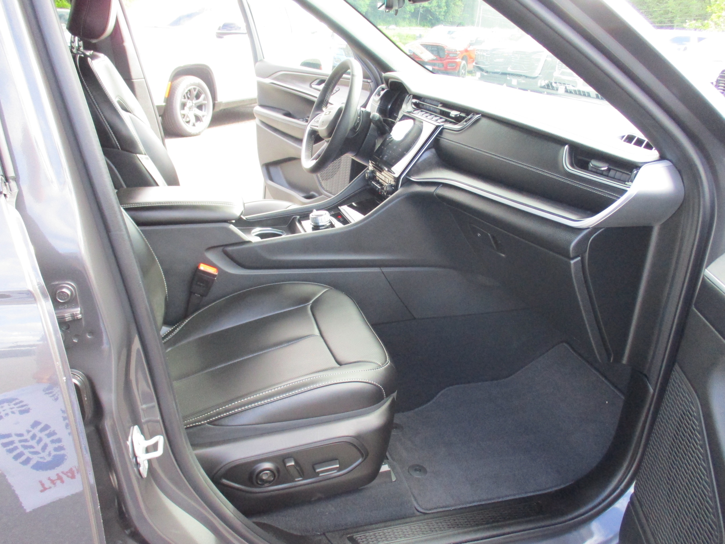 2025 Jeep Grand Cherokee Limited - Photo 16