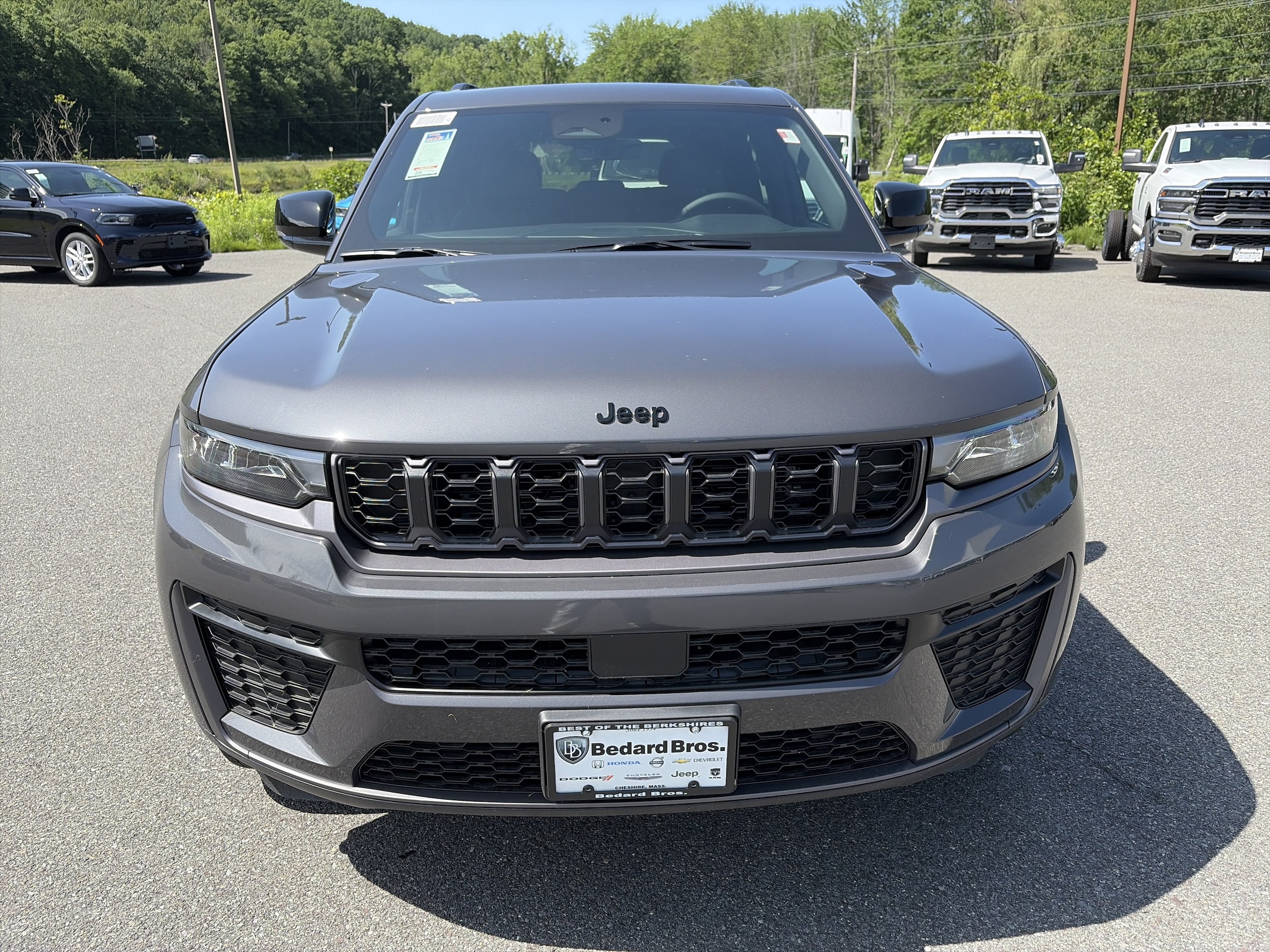 2026 Jeep Grand Cherokee Laredo - Photo 8