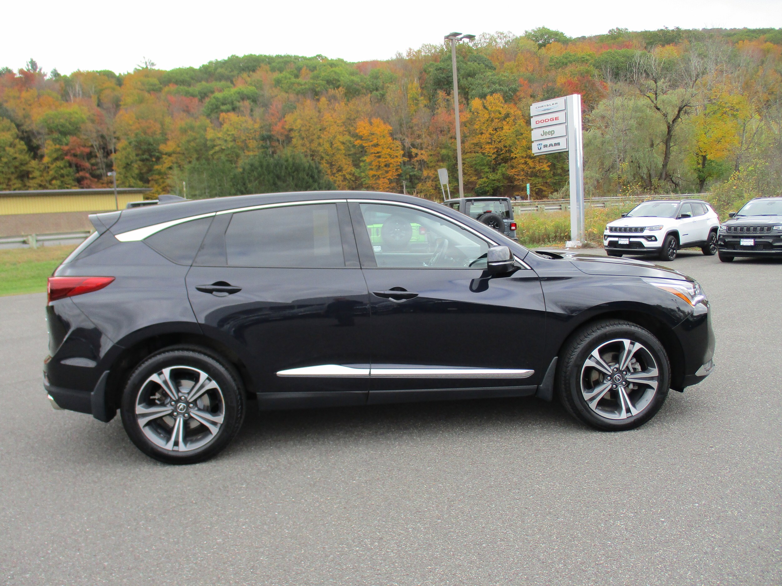 2023 Acura RDX Advance photo 4