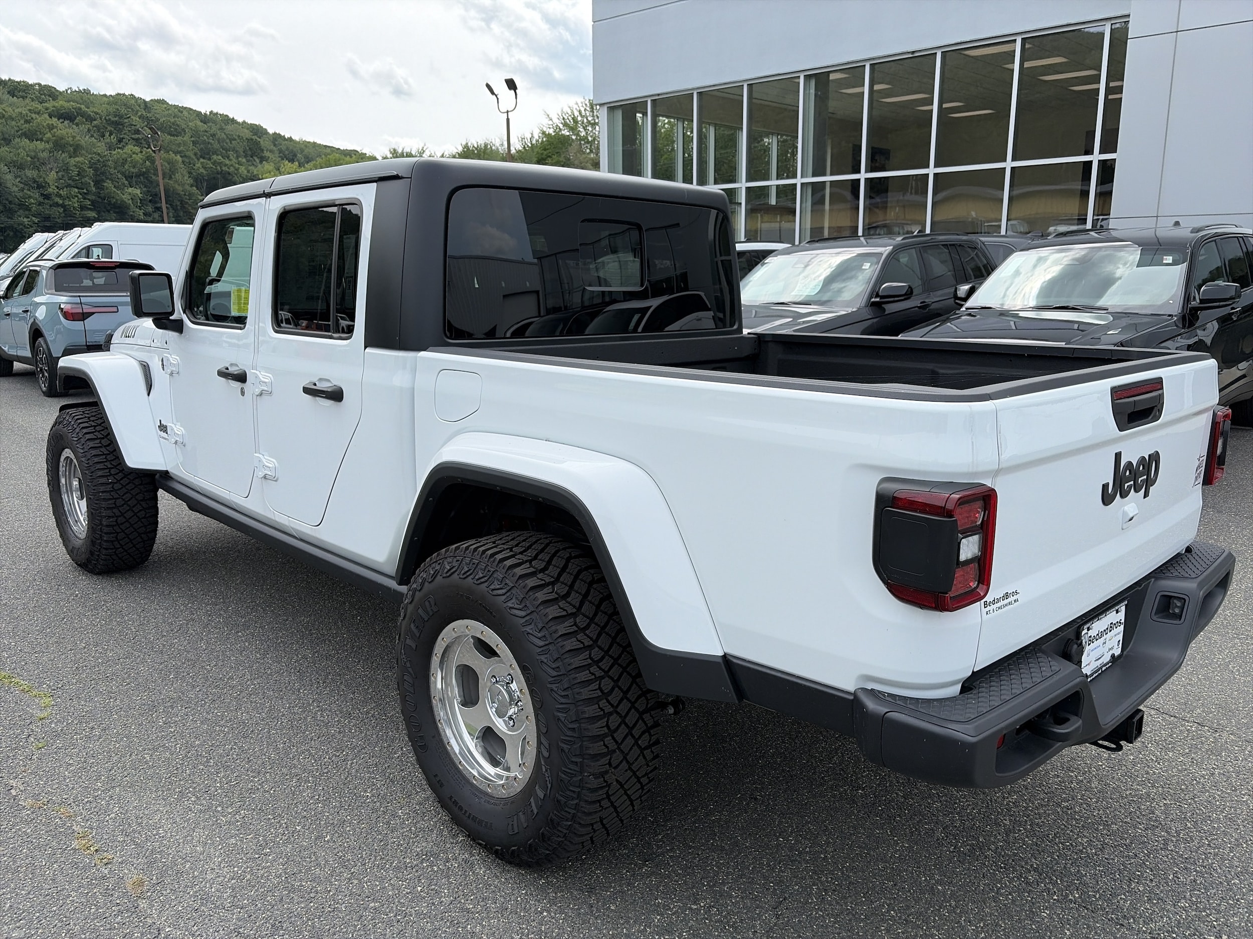 2026 Jeep Gladiator Willys - Photo 11