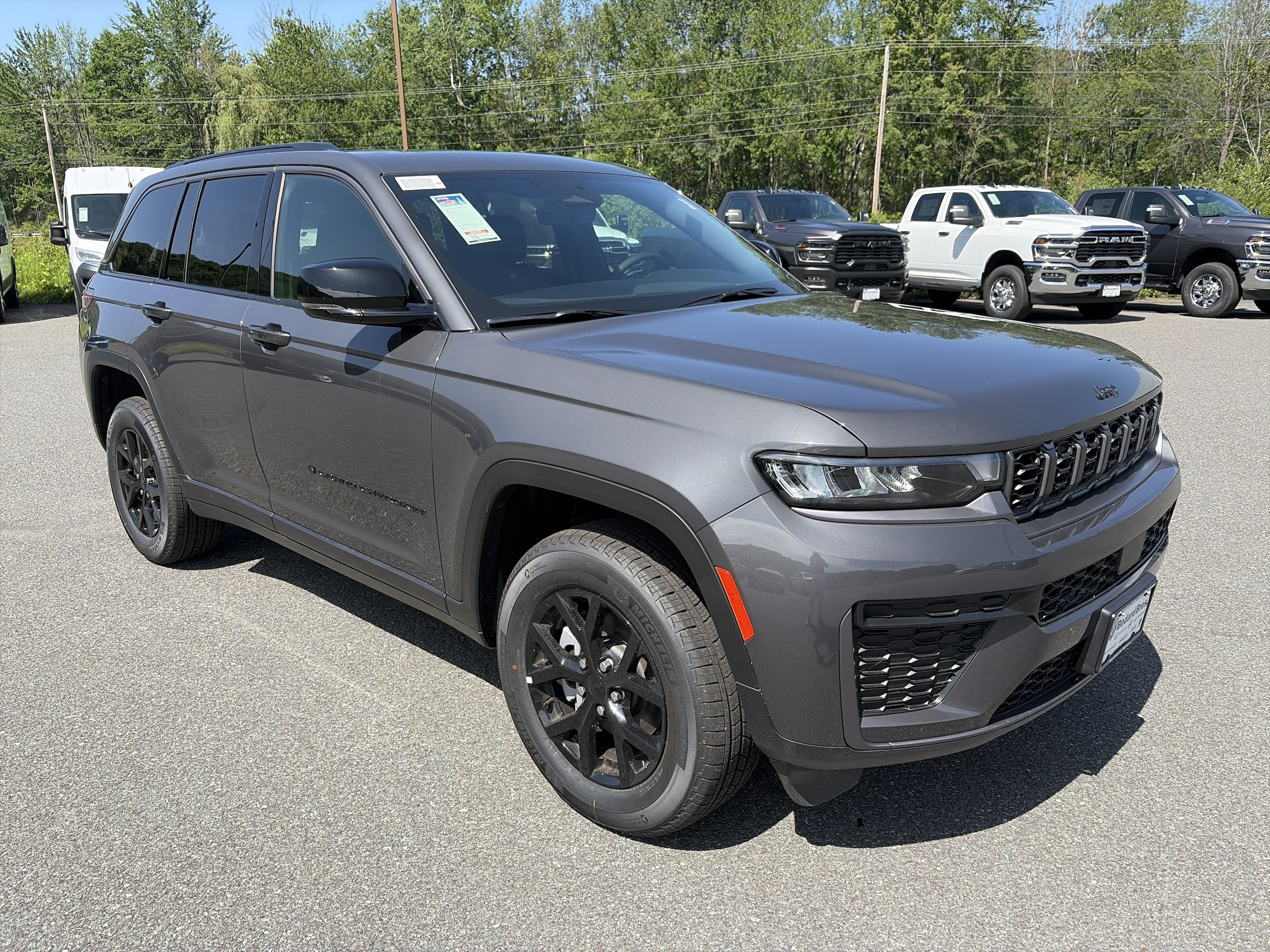 2026 Jeep Grand Cherokee Laredo - Photo 7