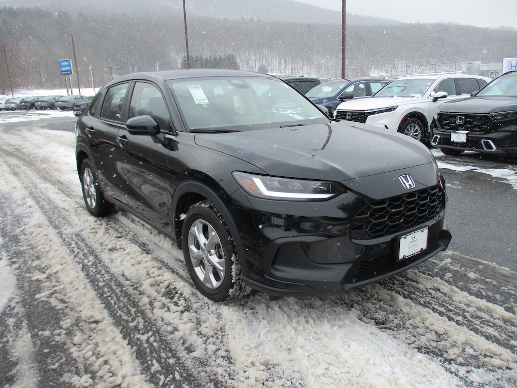 Used 2023 Honda HR-V LX AWD SUV