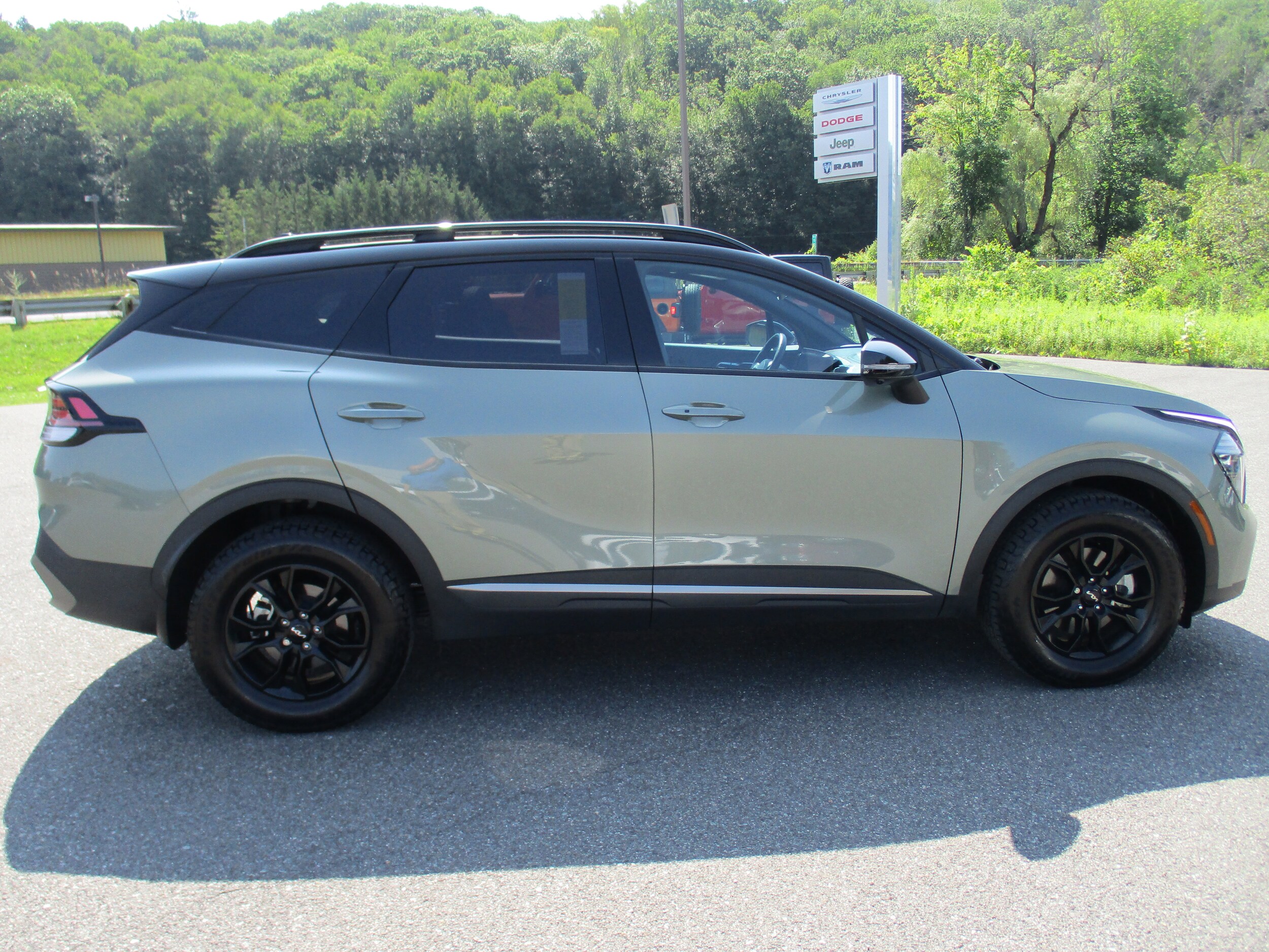 2024 Kia Sportage X-Pro photo 3