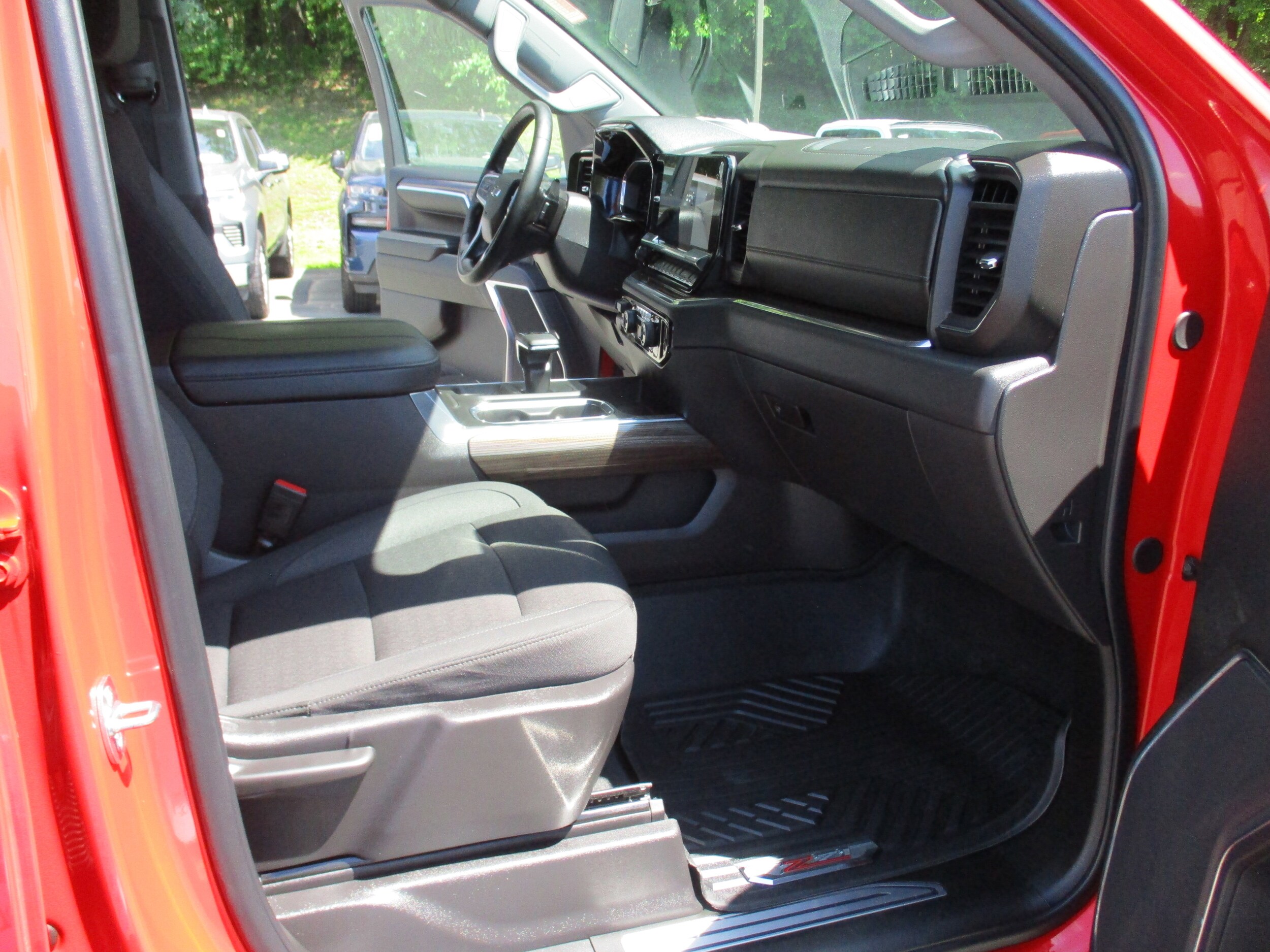 2024 Chevrolet Silverado 1500 LT Trail Boss - Photo 14