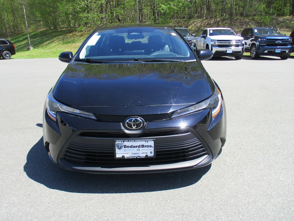 Used 2023 Toyota Corolla LE Sedan