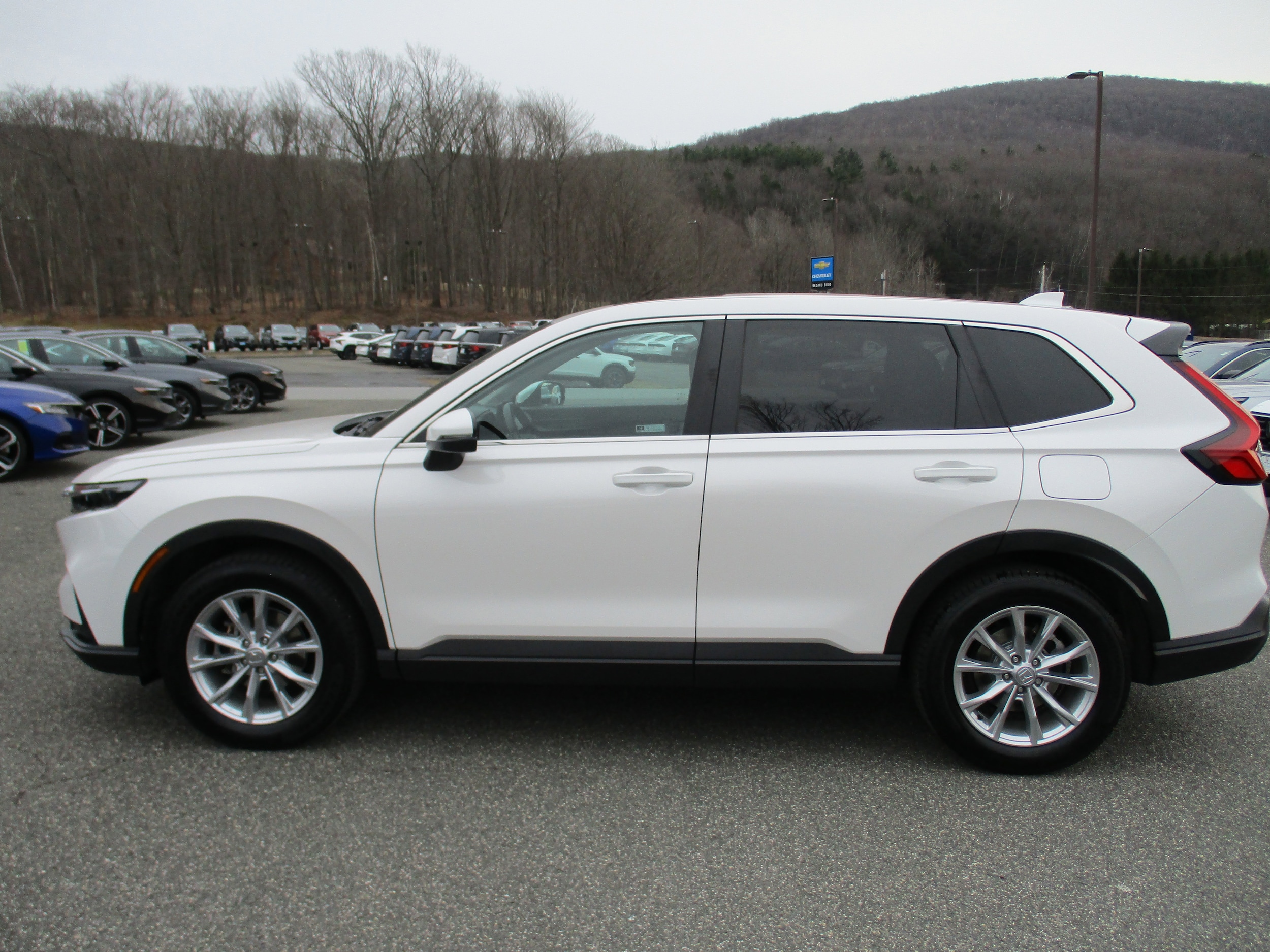 2024 Honda CR-V EX-L - Photo 8