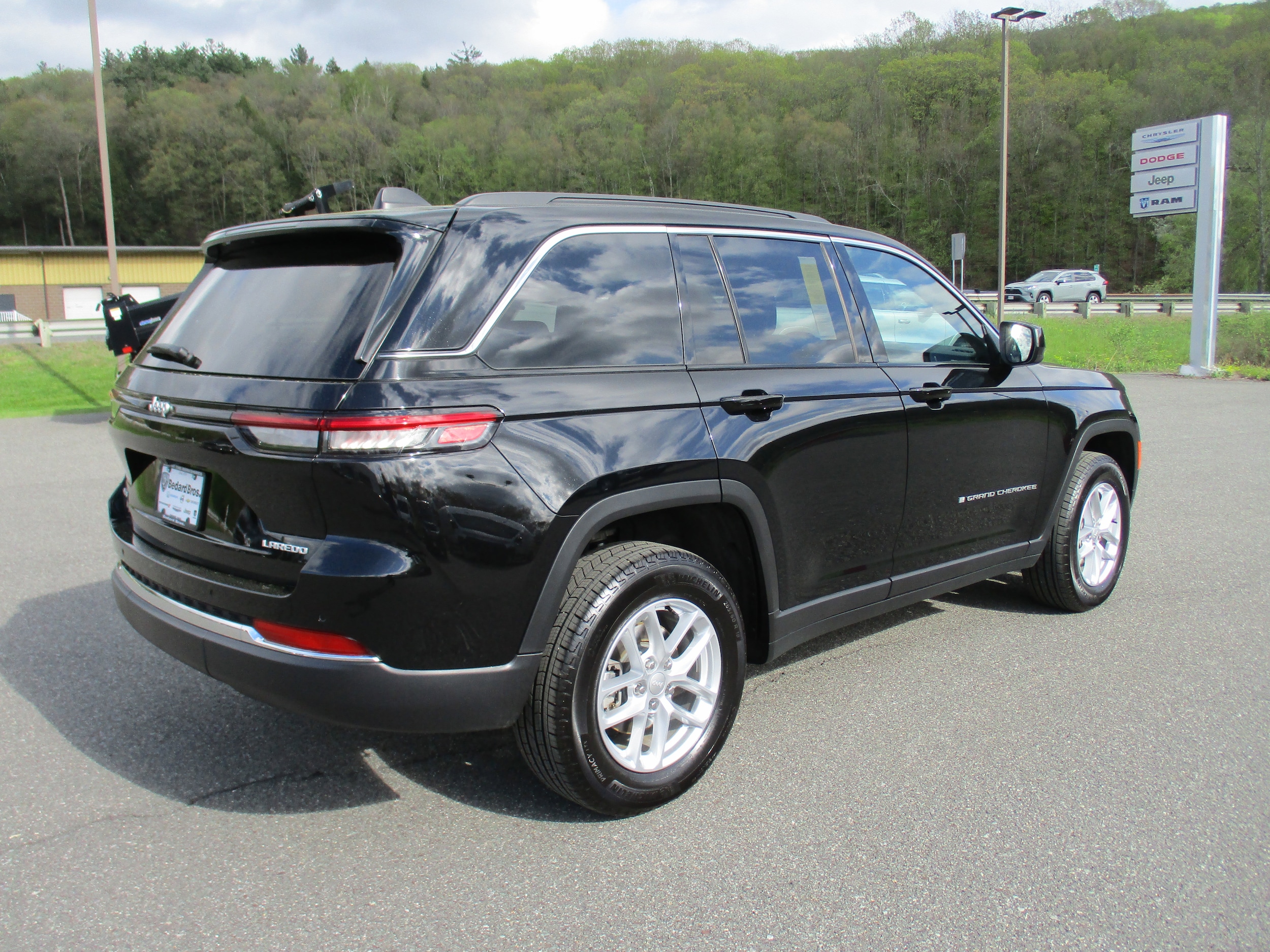 CHERRY CAR PHOENIX セダン 黒 Certified Used 2025 Jeep Grand Cherokee Laredo For Sale in