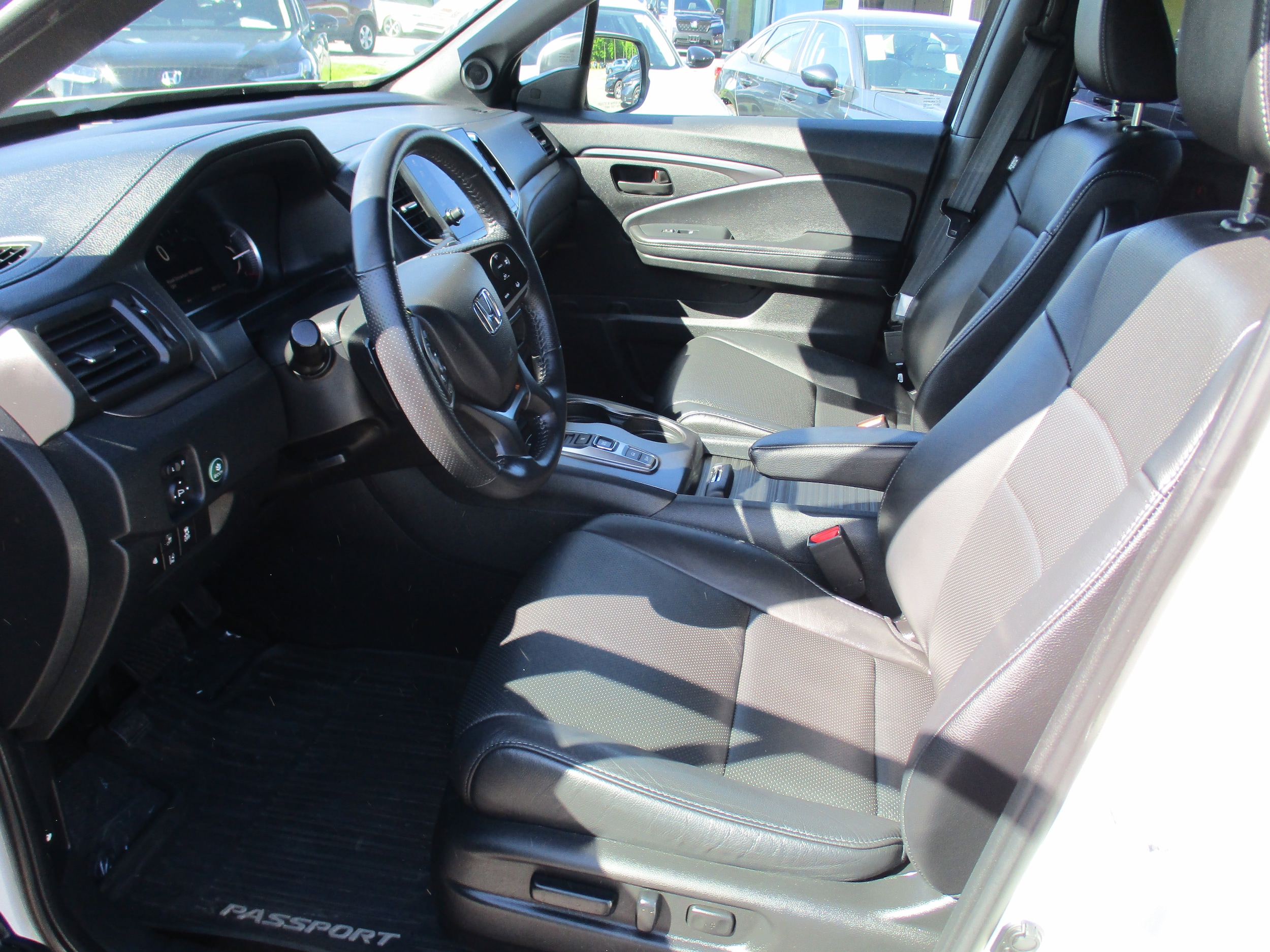 2023 Honda Passport EX-L - Photo 12