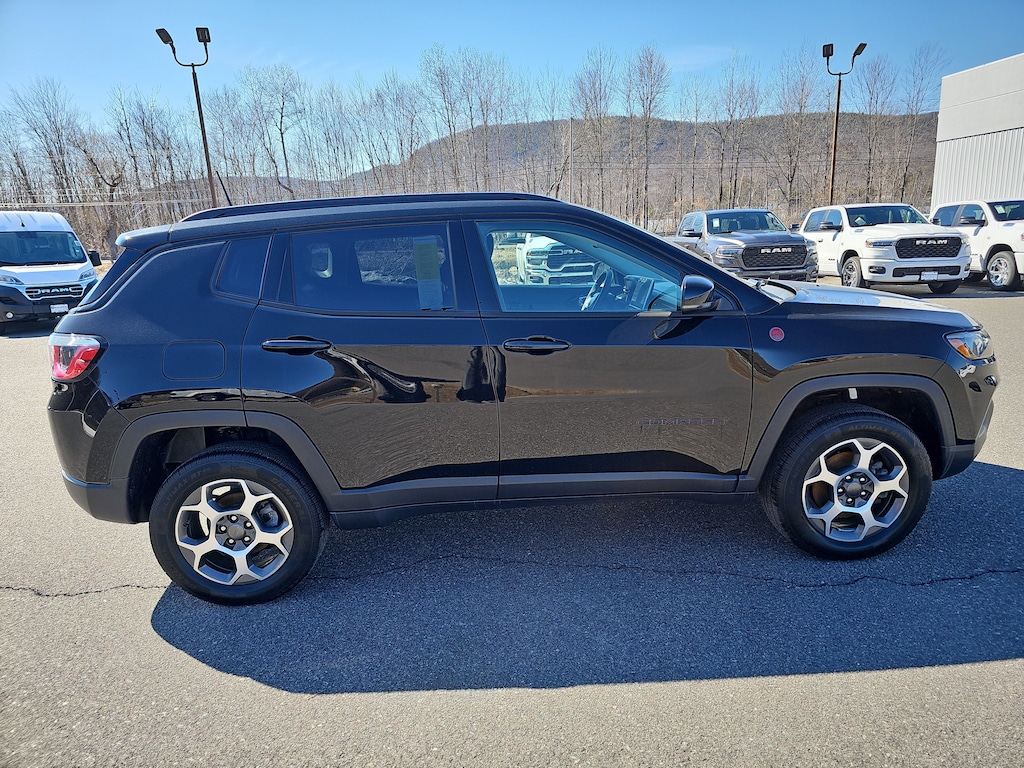 Used 2022 Jeep Compass Trailhawk SUV