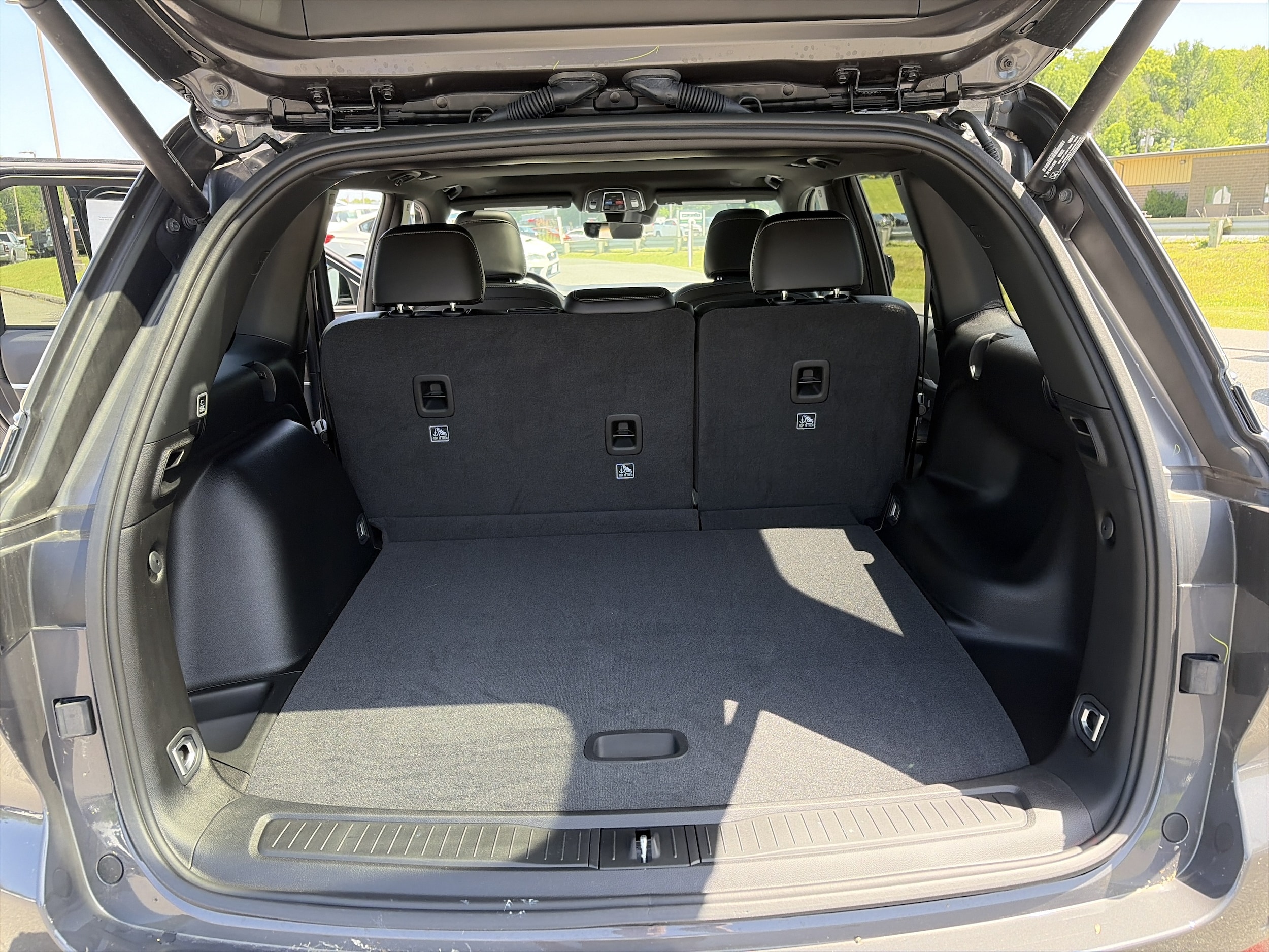 2026 Jeep Grand Cherokee Laredo - Photo 12