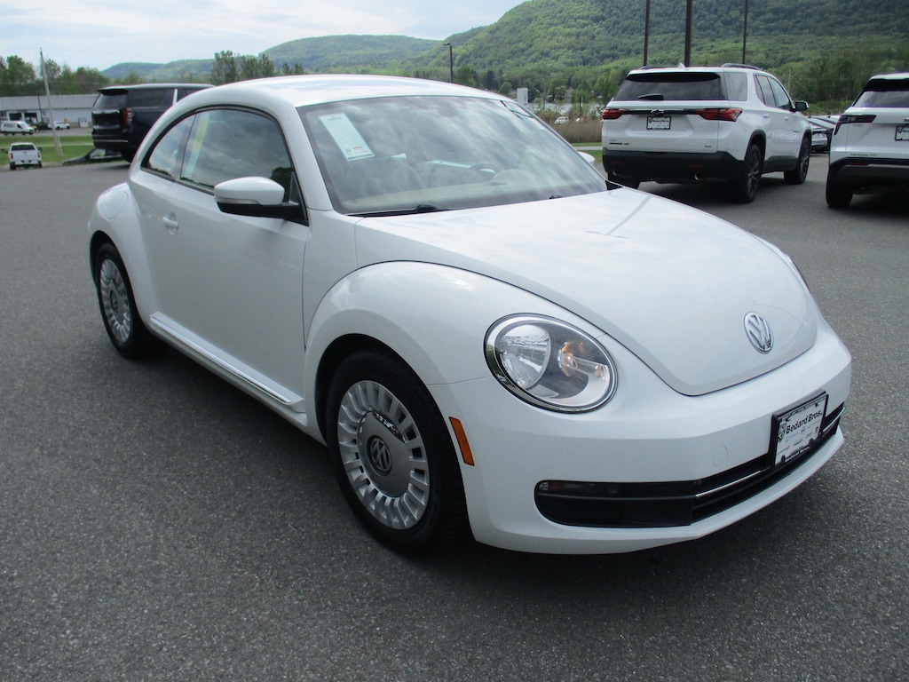 Used 2016 Volkswagen Beetle 1.8T Hatchback