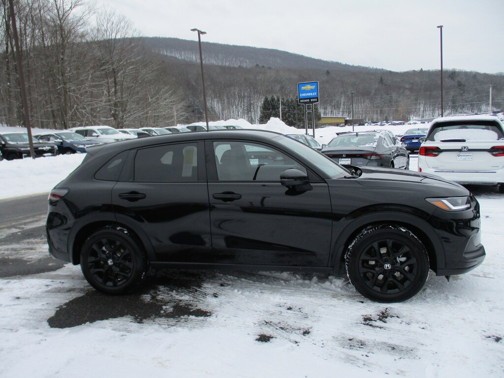 Used 2025 Honda HR-V Sport SUV