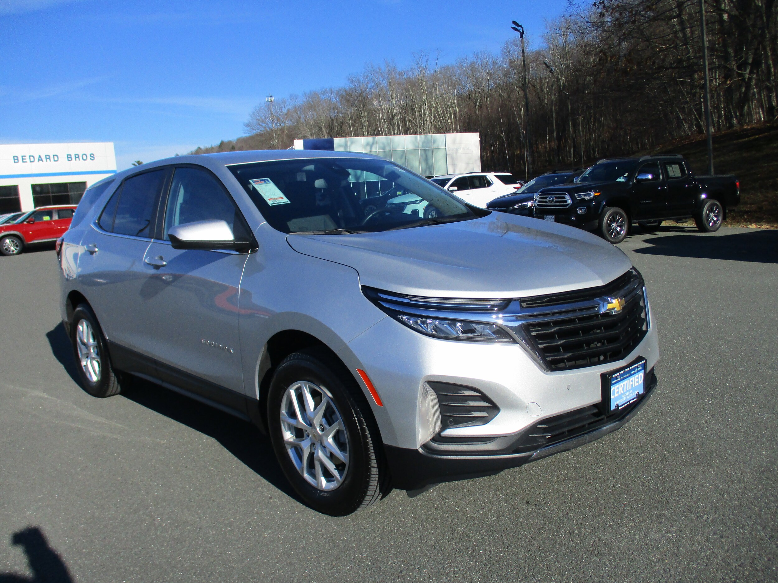 2022 Chevrolet Equinox photo 2