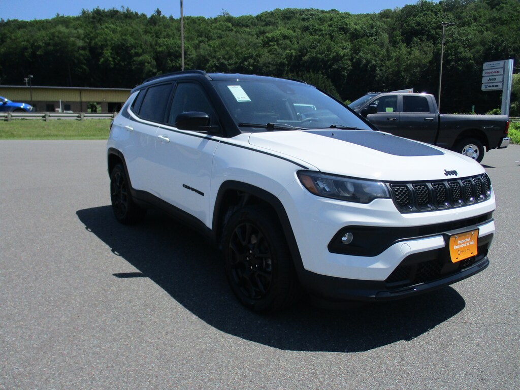 Used 2023 Jeep Compass Altitude SUV