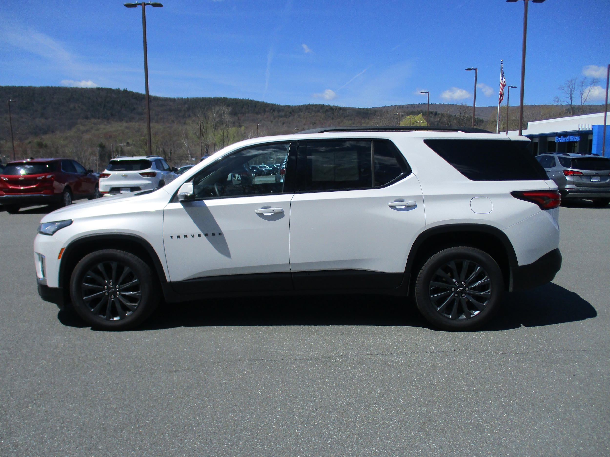 2023 Chevrolet Traverse RS - Photo 8